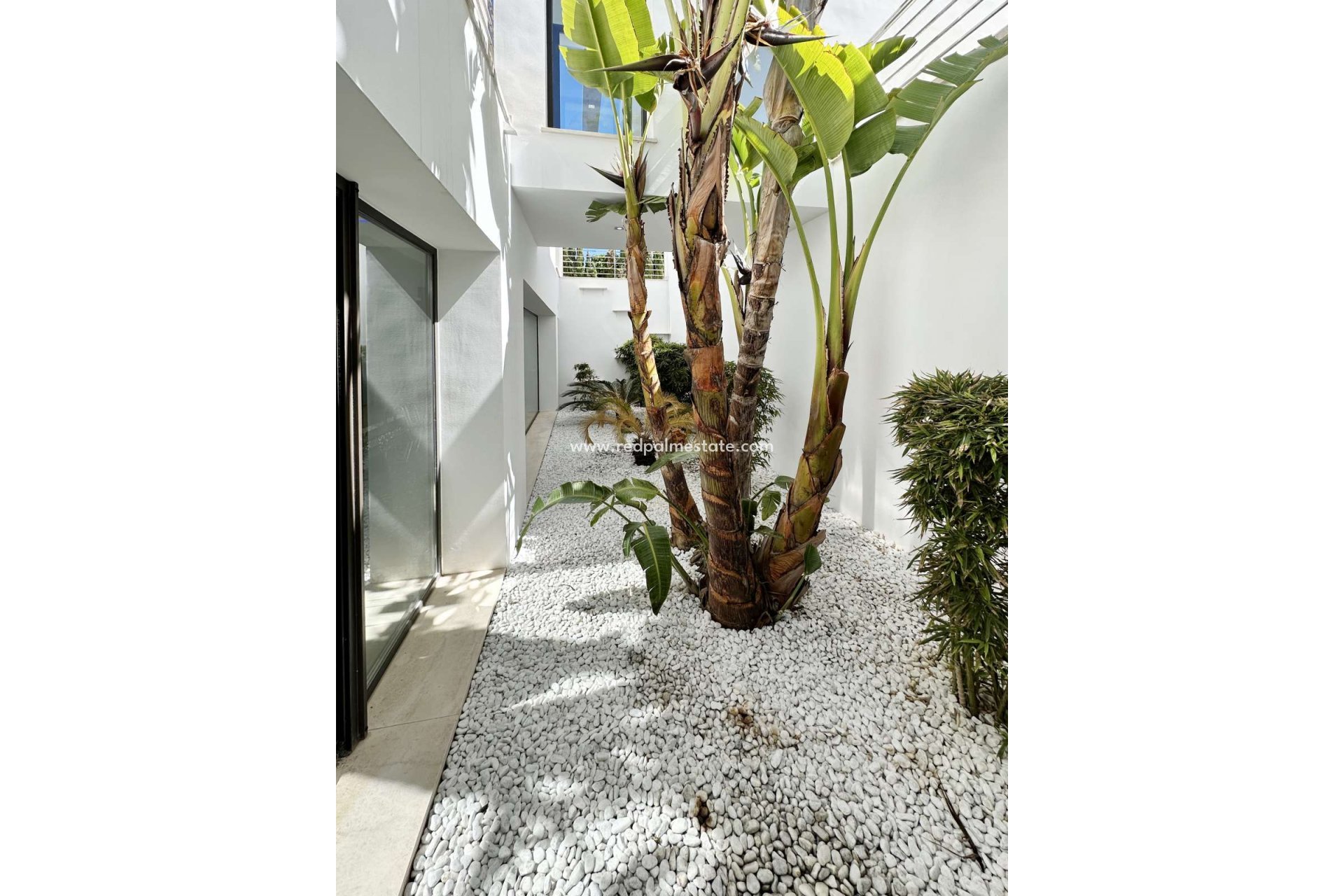 Reventa - Villa -
Cansalades - Costa Blanca