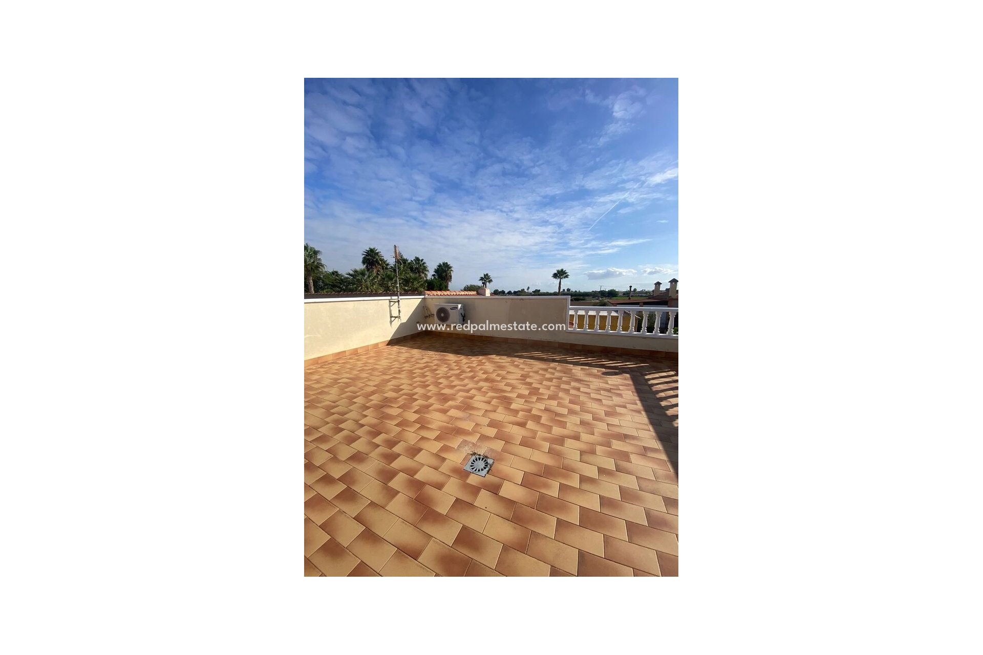 Reventa - Villa -
Catral - Costa Blanca