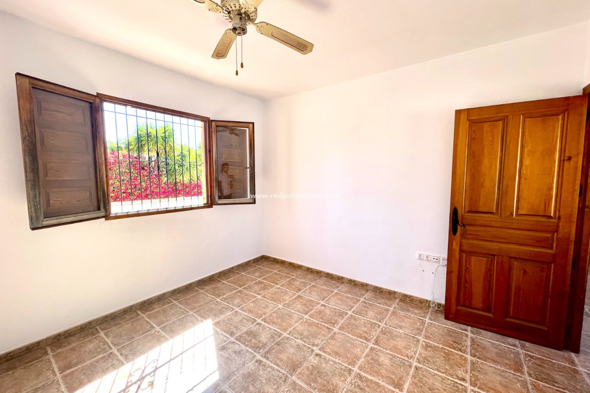Reventa - Villa -
Catral - Costa Blanca