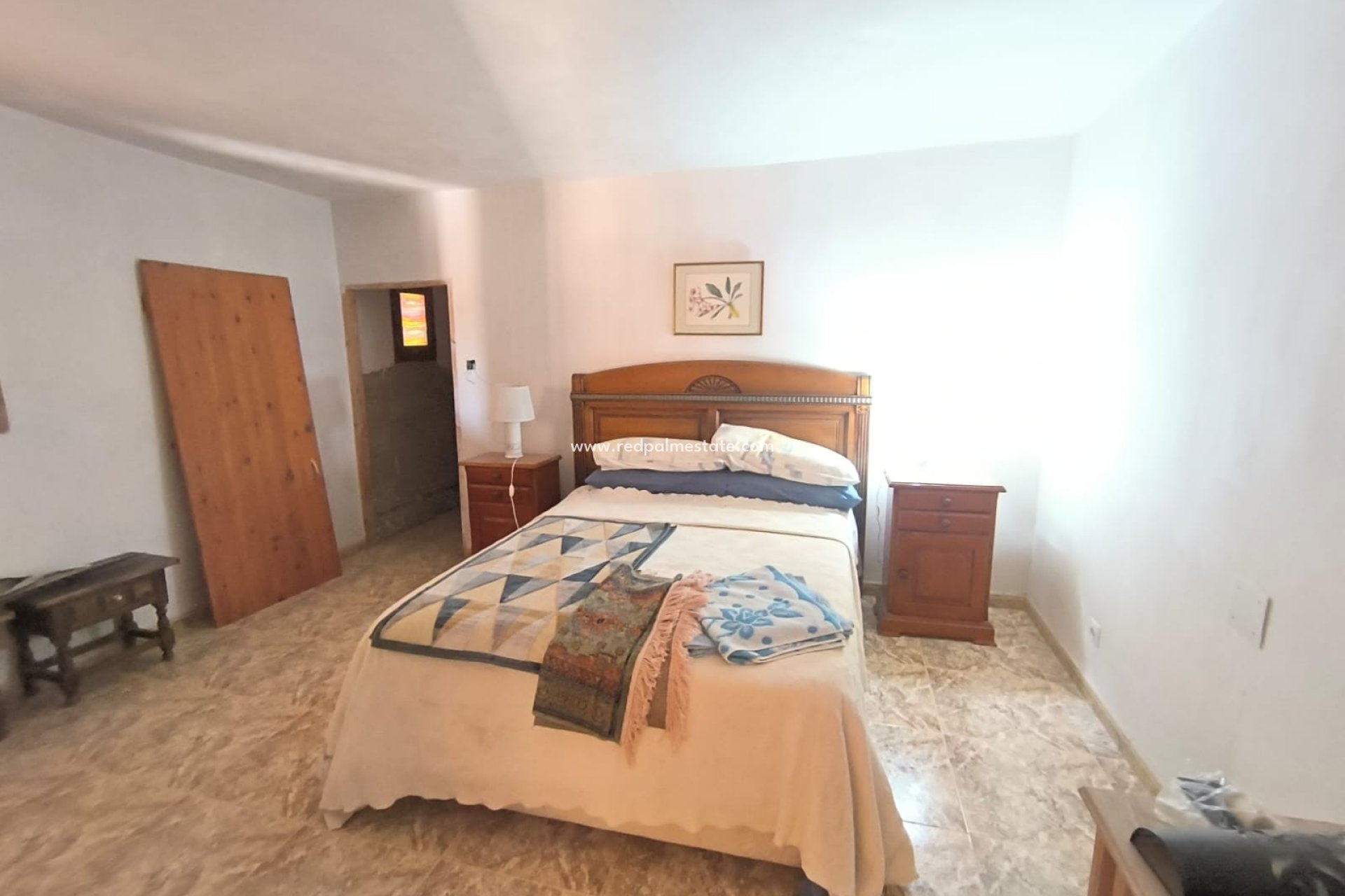 Reventa - Villa -
Chinorlet - Inland