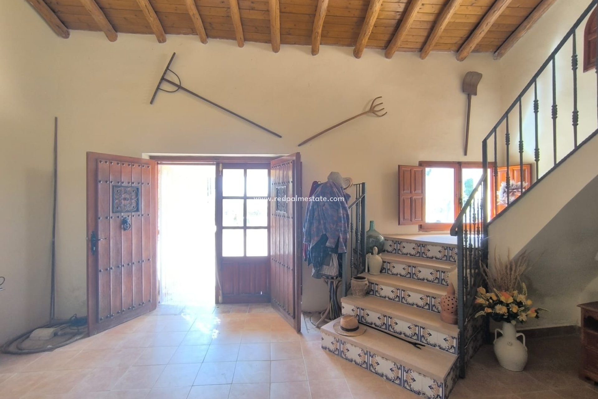 Reventa - Villa -
Chinorlet - Inland