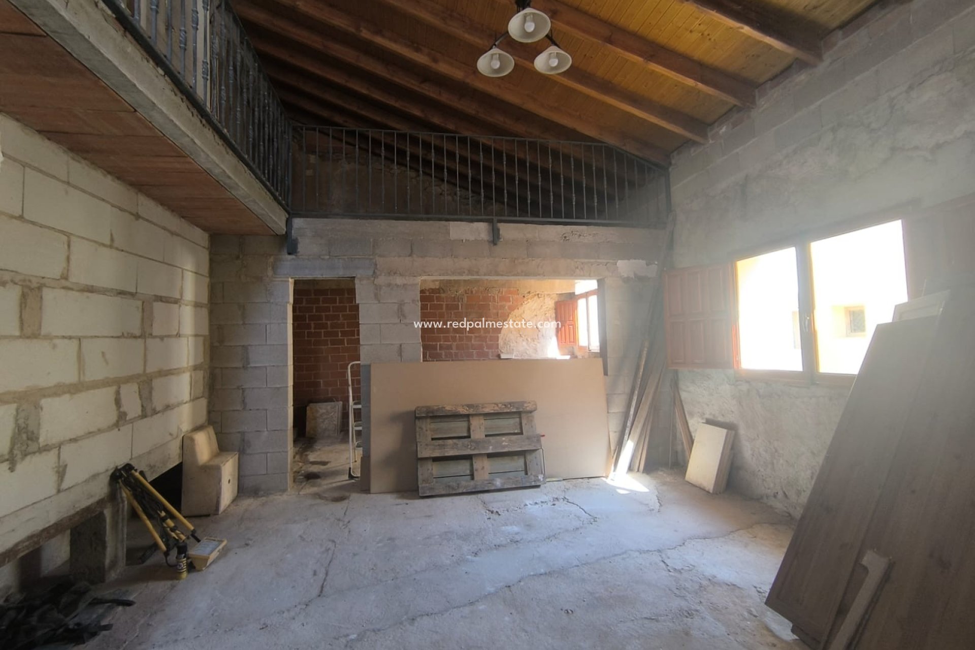 Reventa - Villa -
Chinorlet - Inland