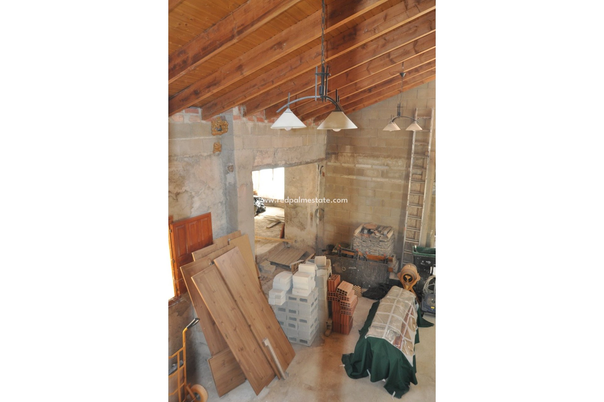 Reventa - Villa -
Chinorlet - Inland