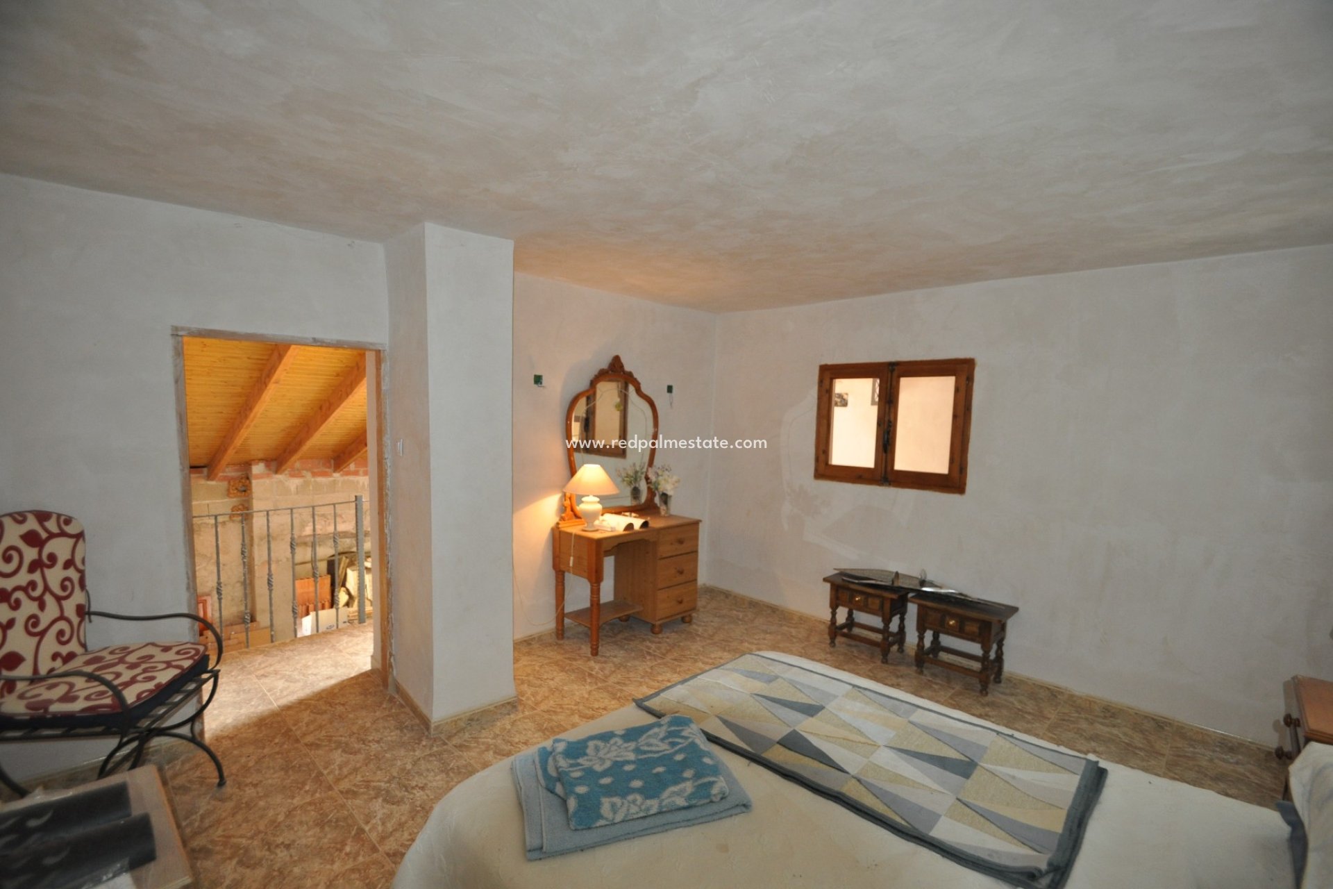 Reventa - Villa -
Chinorlet - Inland