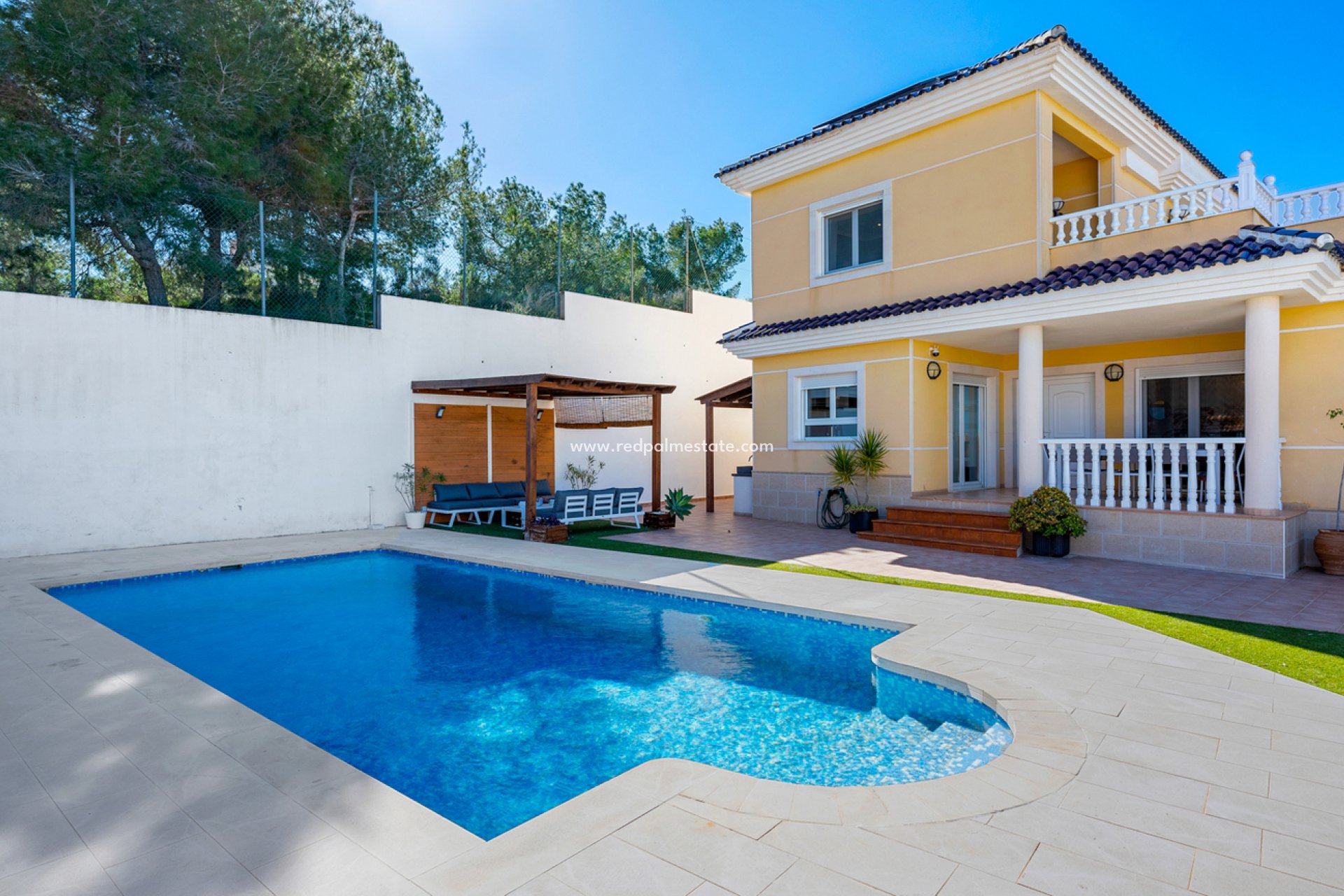 Reventa - Villa -
Ciudad De Las Comunicaciones - Costa Blanca