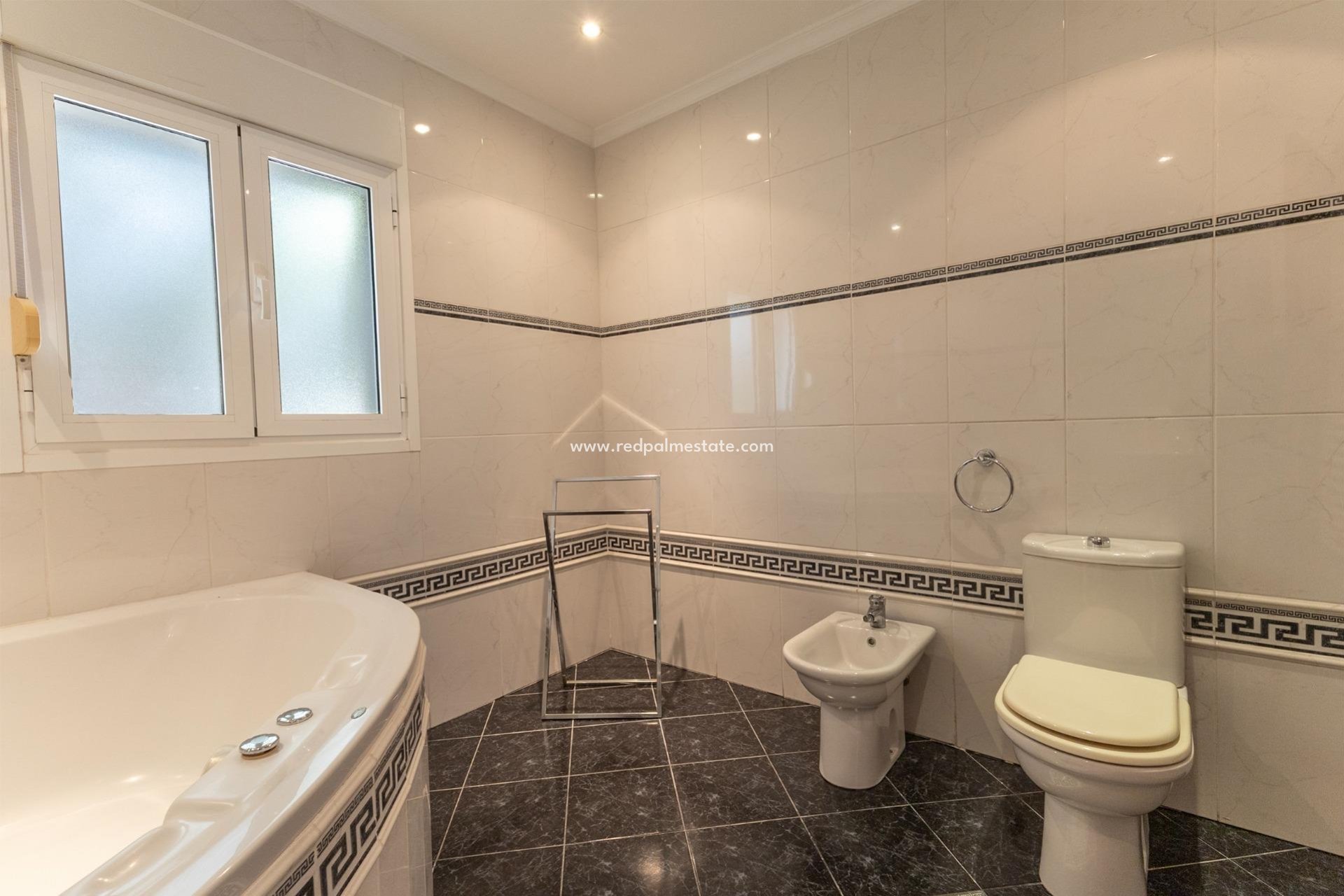 Reventa - Villa -
Ciudad Quesada - Ciudad Quesada - Doña Pepa