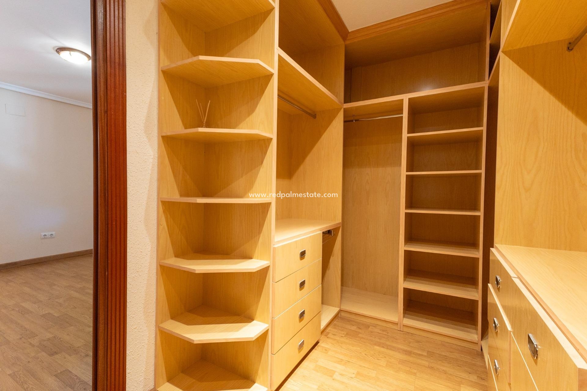 Reventa - Villa -
Ciudad Quesada - Ciudad Quesada - Doña Pepa