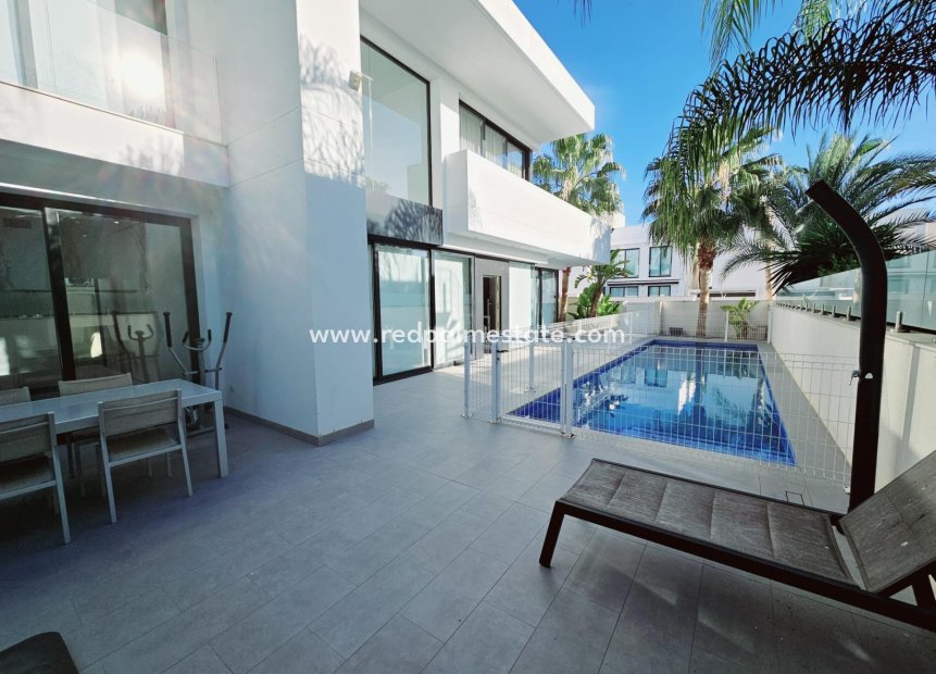 Reventa - Villa -
Ciudad Quesada - Ciudad quesada