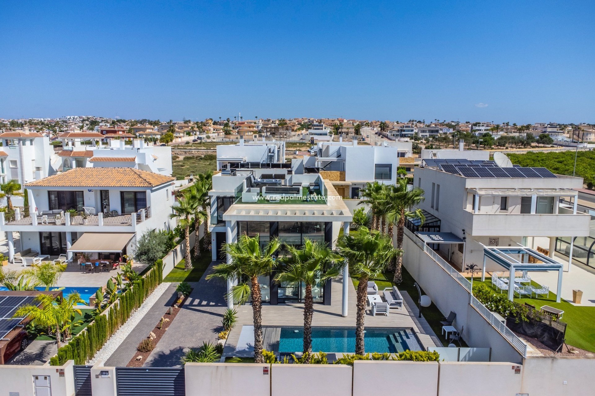 Reventa - Villa -
Ciudad quesada - Costa Blanca