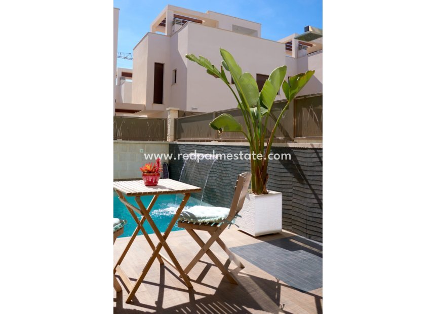 Reventa - Villa -
Ciudad quesada - Costa Blanca