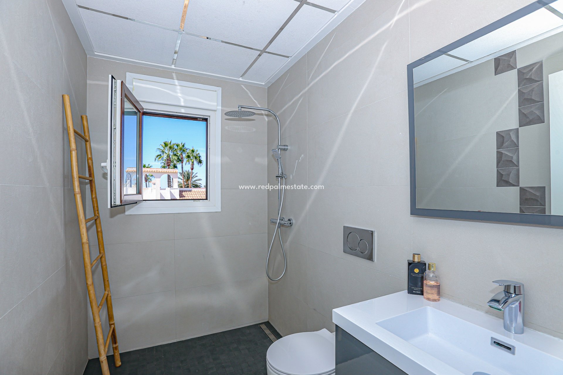 Reventa - Villa -
Ciudad Quesada - Doña Pepa