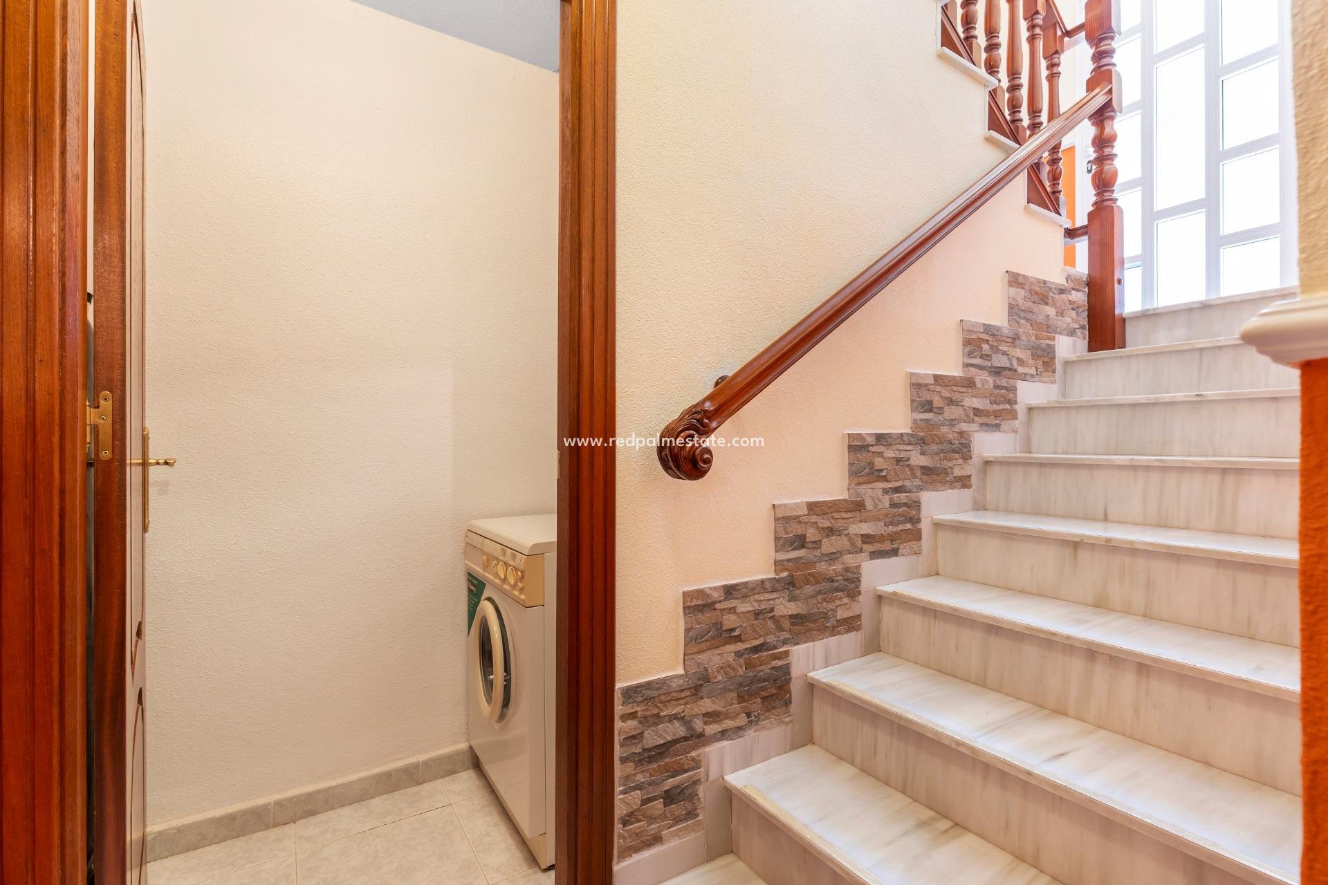 Reventa - Villa -
Ciudad Quesada/Rojales - Pueblo bravo