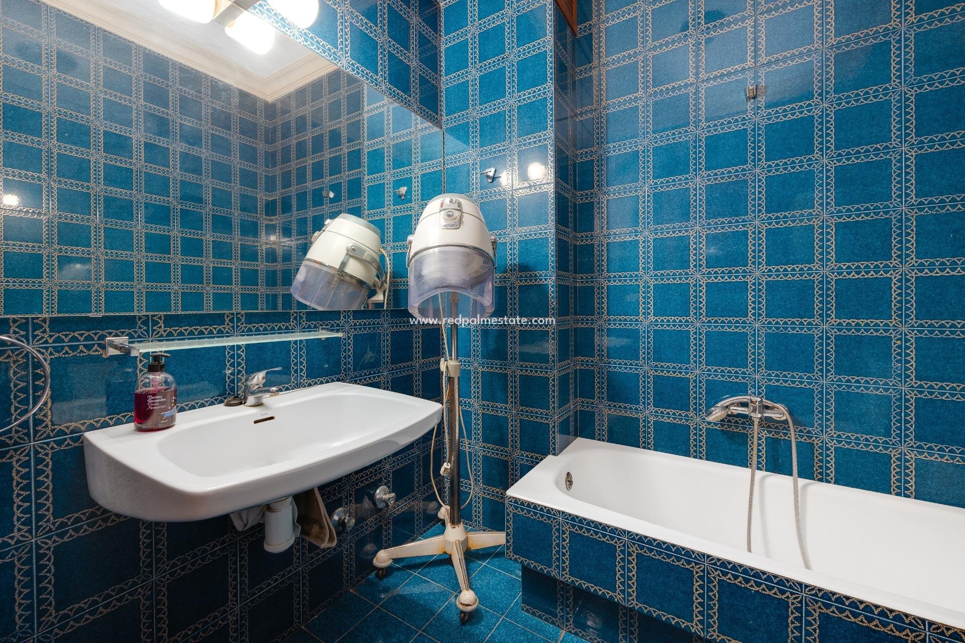 Reventa - Villa -
Cox - Callosa de Segura