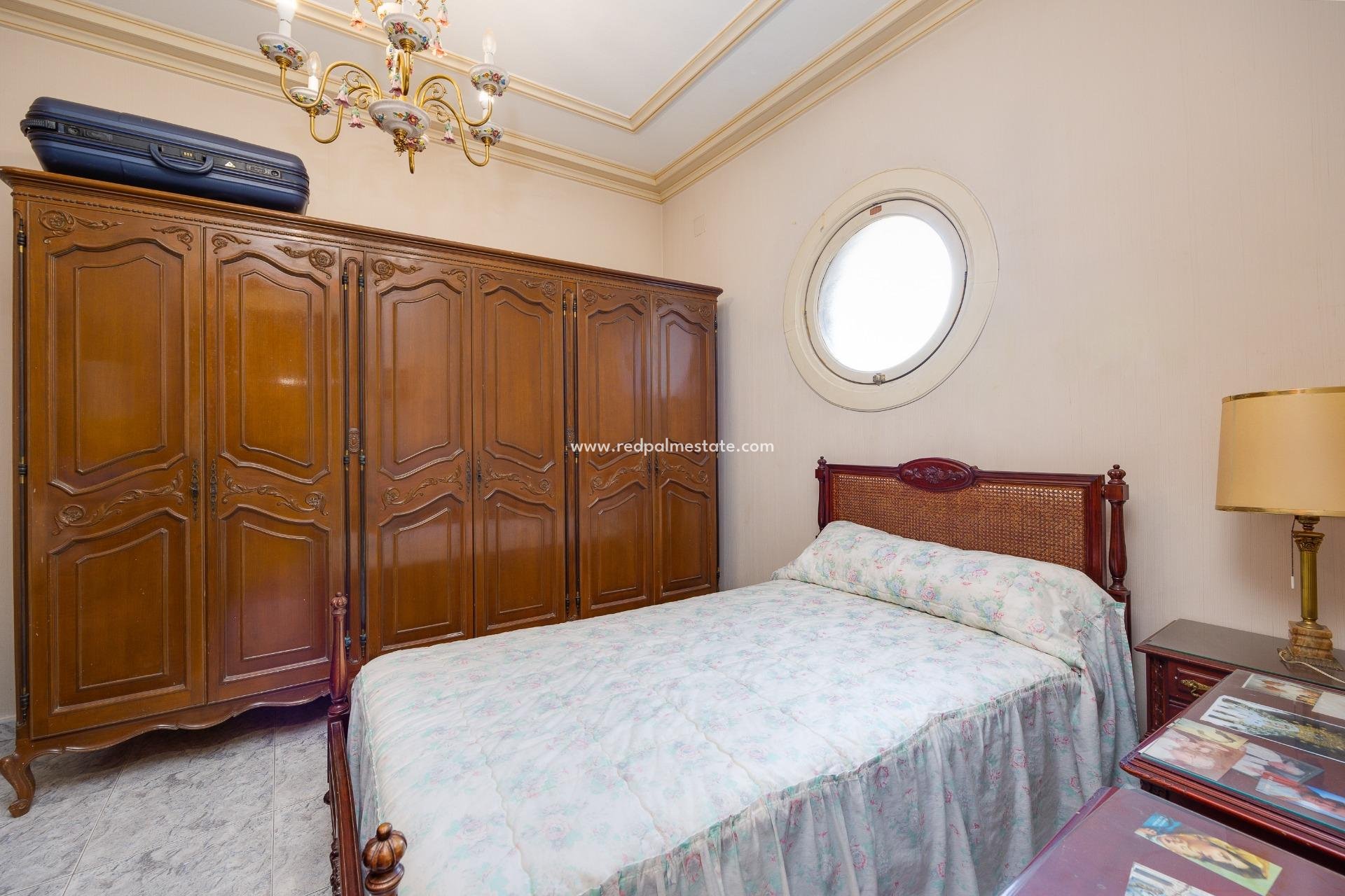 Reventa - Villa -
Cox - Callosa de Segura