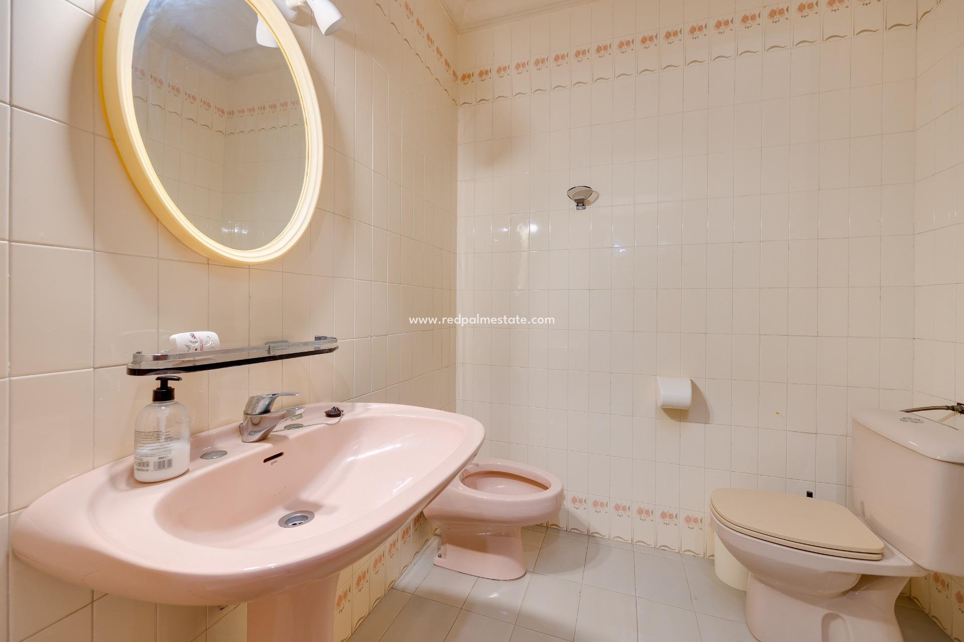 Reventa - Villa -
Cox - Callosa de Segura