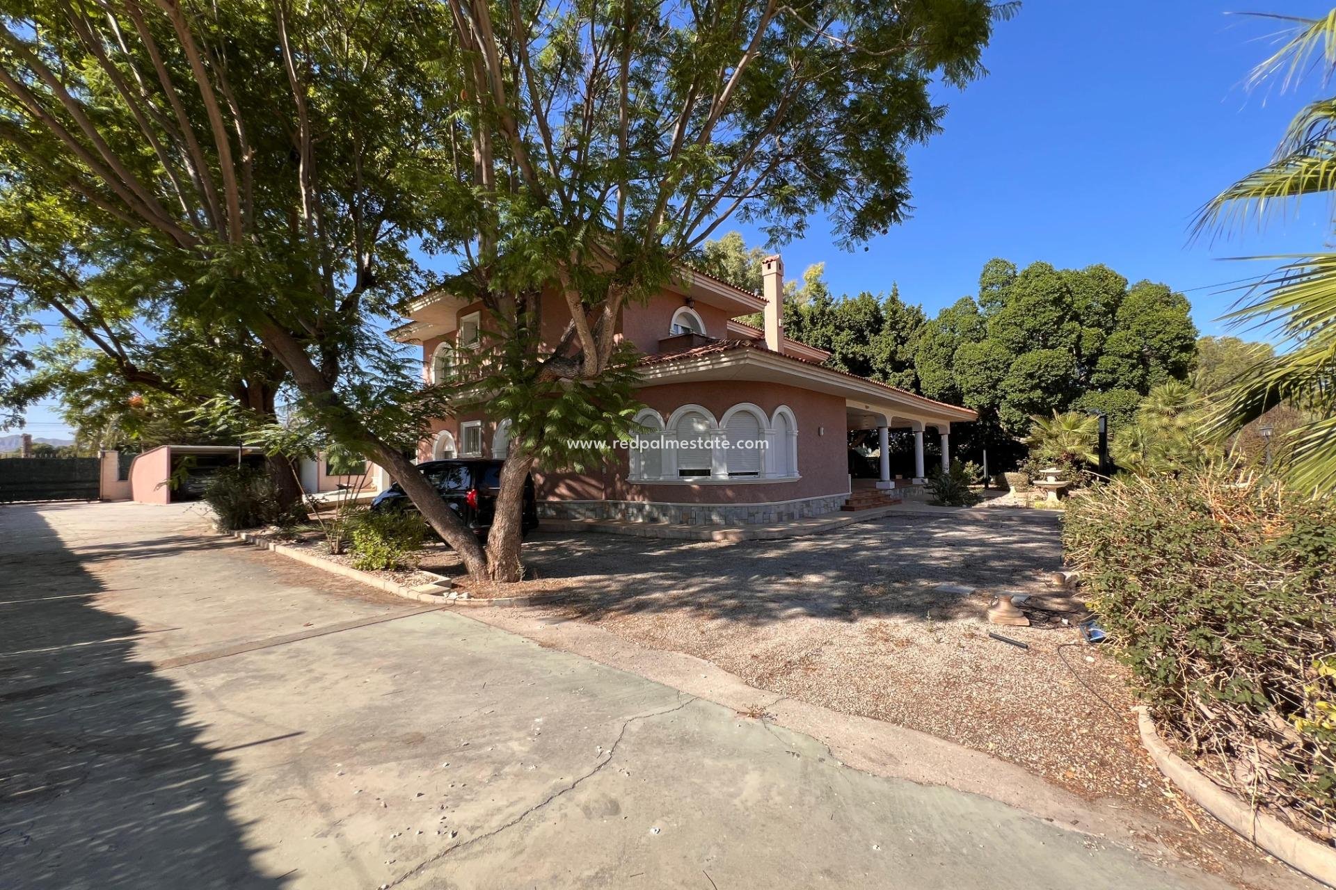 Reventa - Villa -
Cox - Callosa de Segura