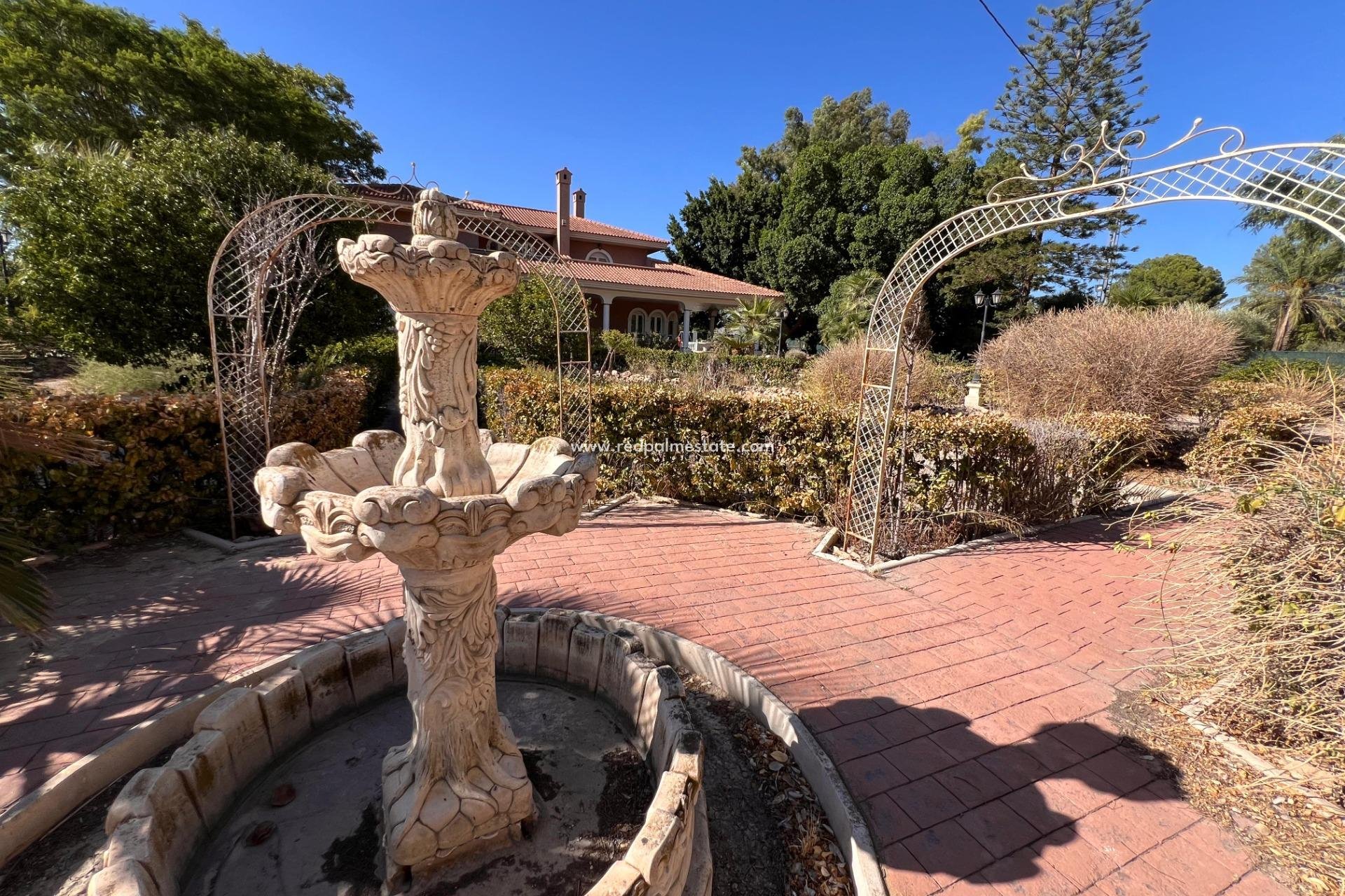 Reventa - Villa -
Cox - Callosa de Segura