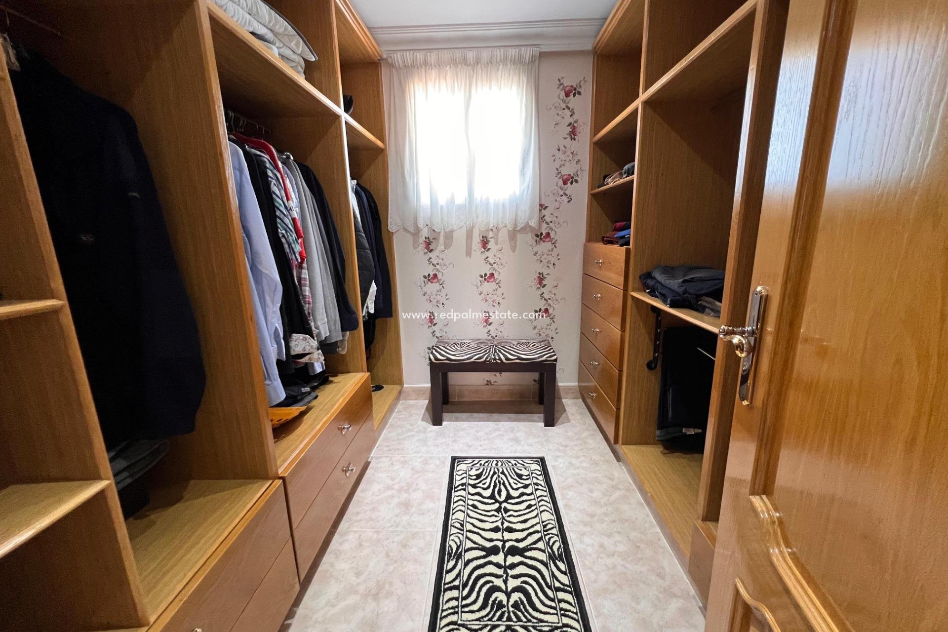 Reventa - Villa -
Cox - Callosa de Segura