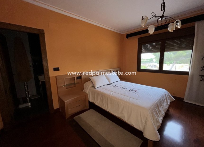 Reventa - Villa -
Cox - Callosilla