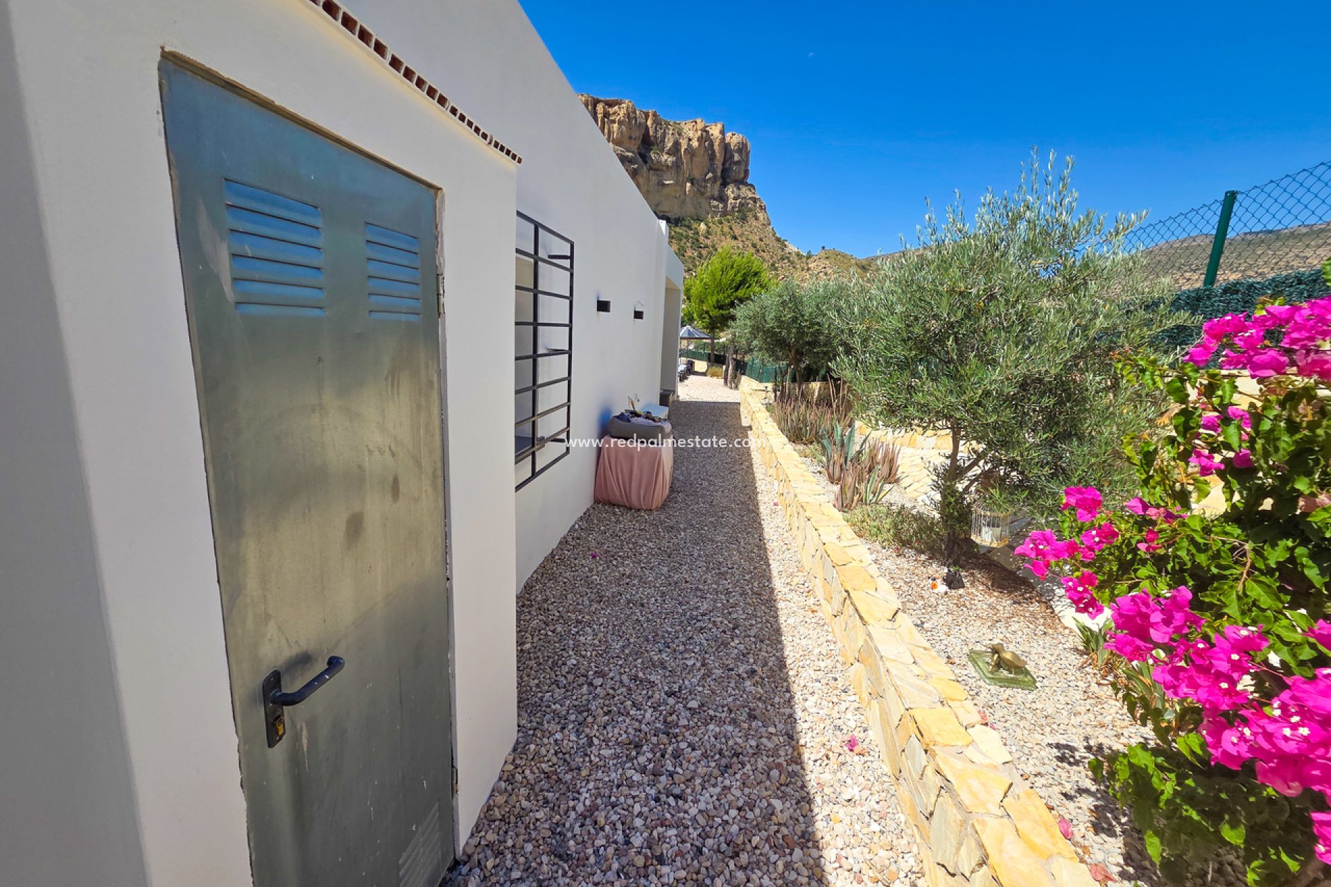 Reventa - Villa -
Crevillente - Inland
