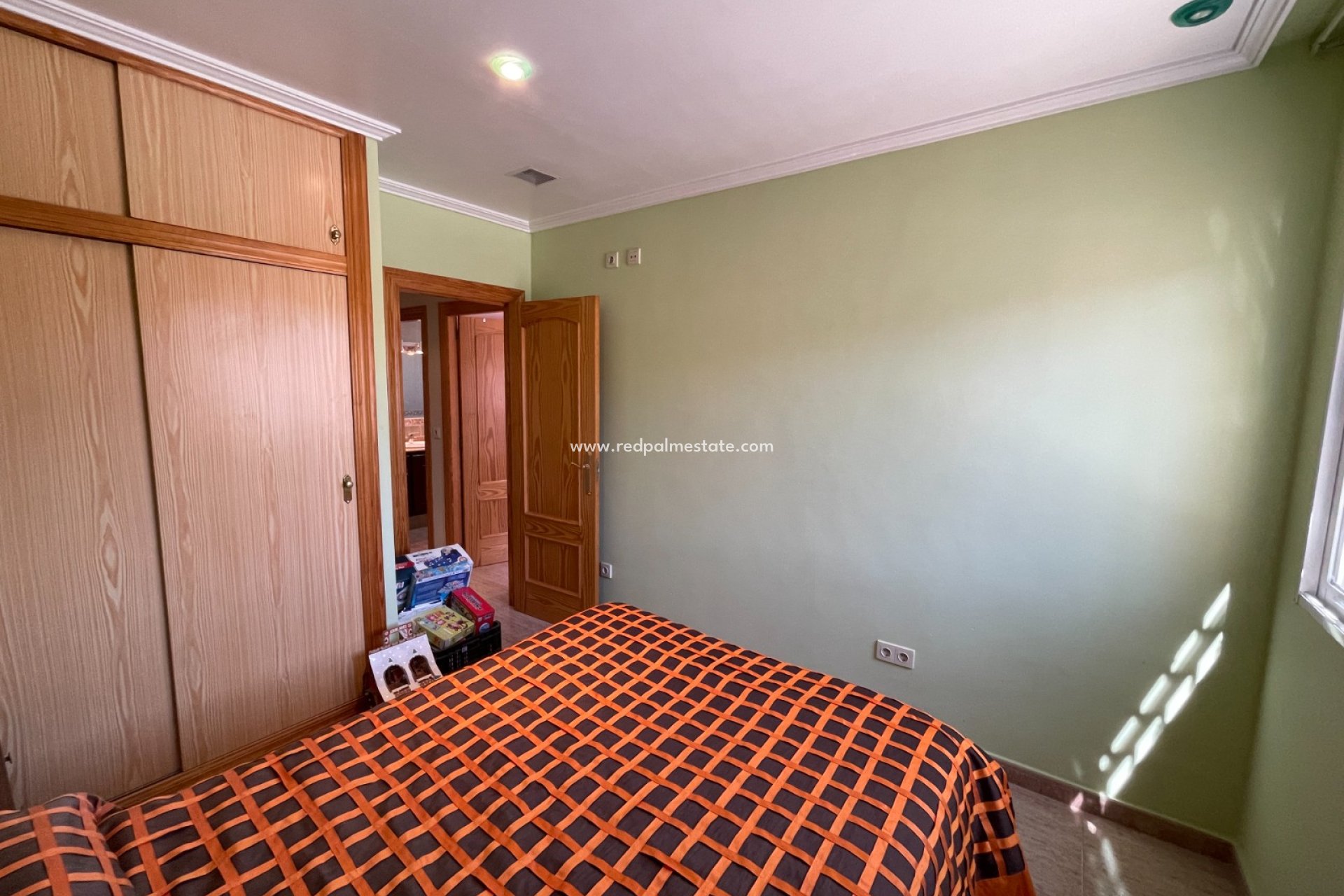 Reventa - Villa -
Crevillente - Inland