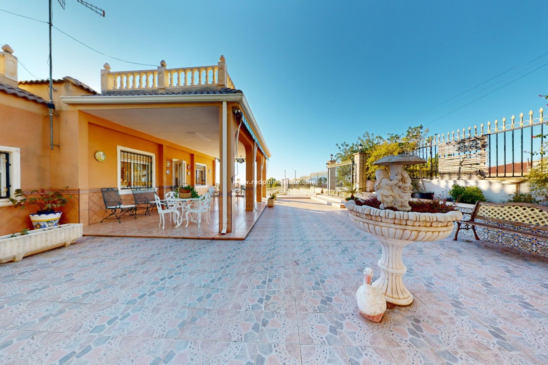 Reventa - Villa -
Crevillente - Inland