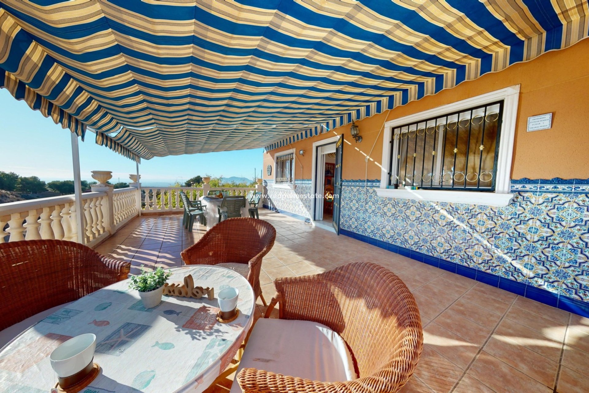 Reventa - Villa -
Crevillente - Inland