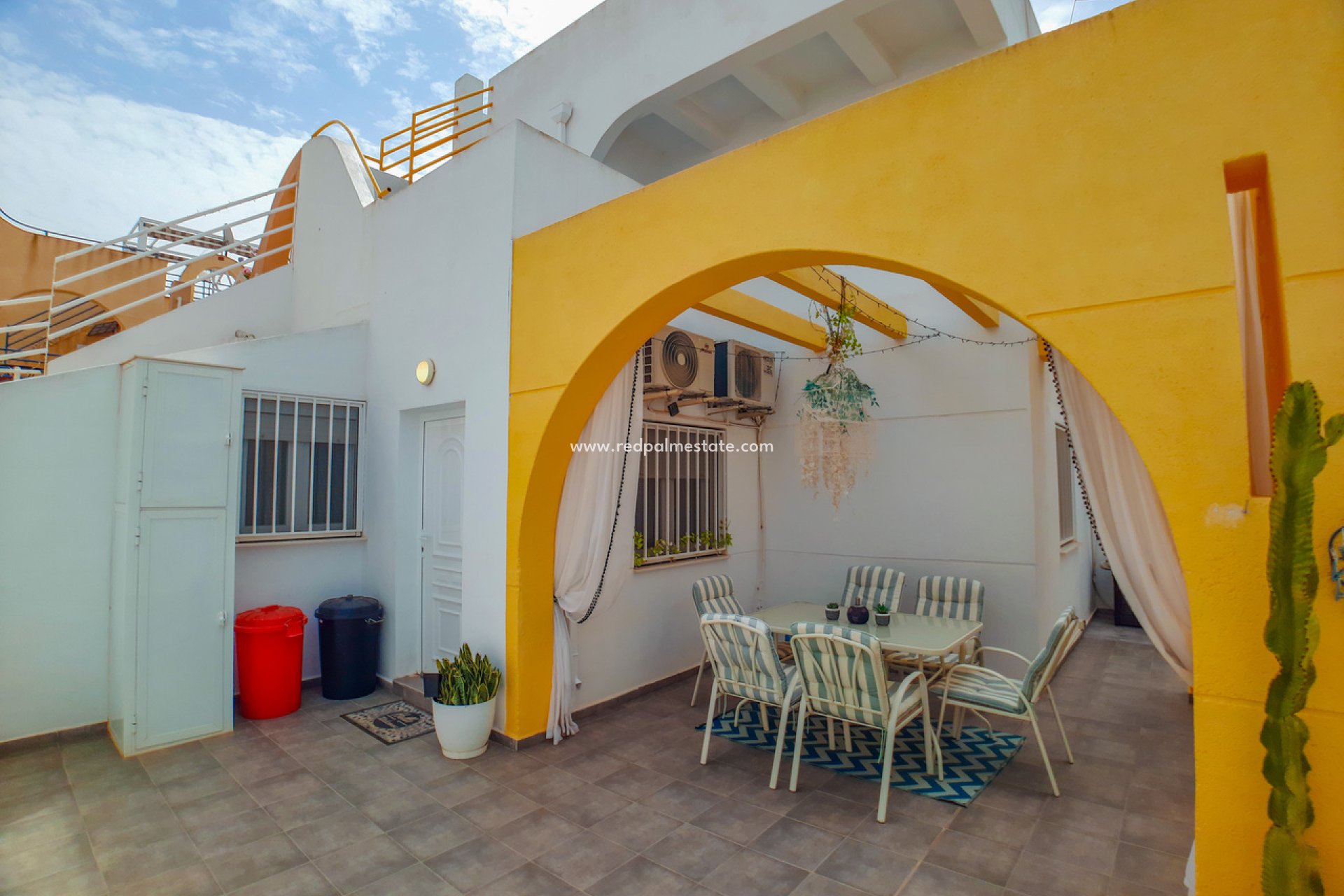 Reventa - Villa cuádruple -
Torrevieja - Costa Blanca