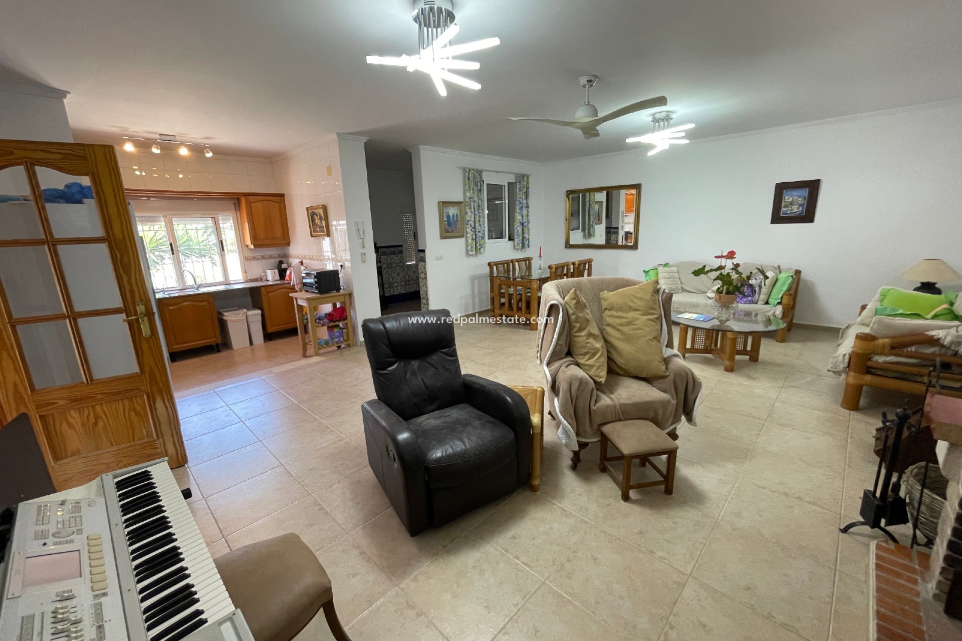 Reventa - Villa -
Daya Nueva - Costa Blanca