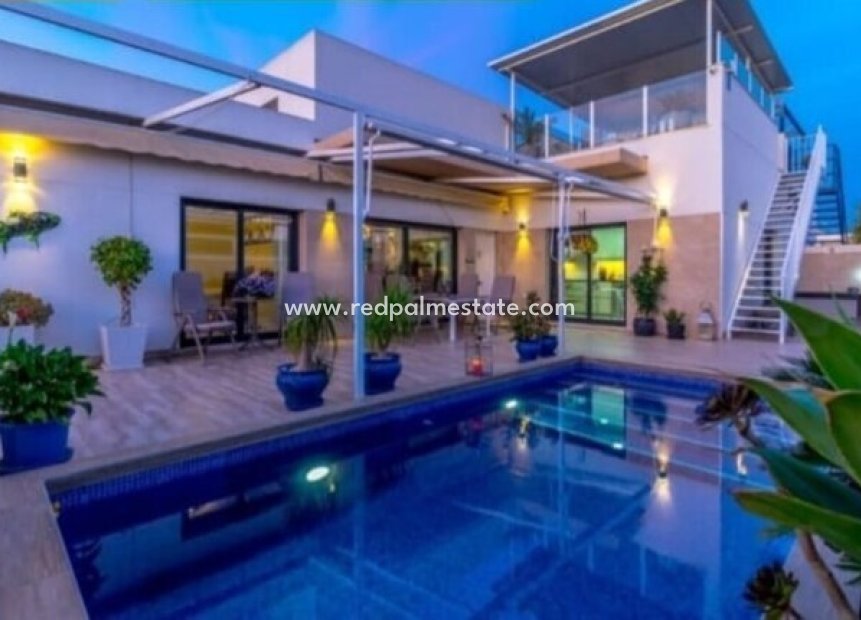 Reventa - Villa -
Daya Nueva - Costa Blanca