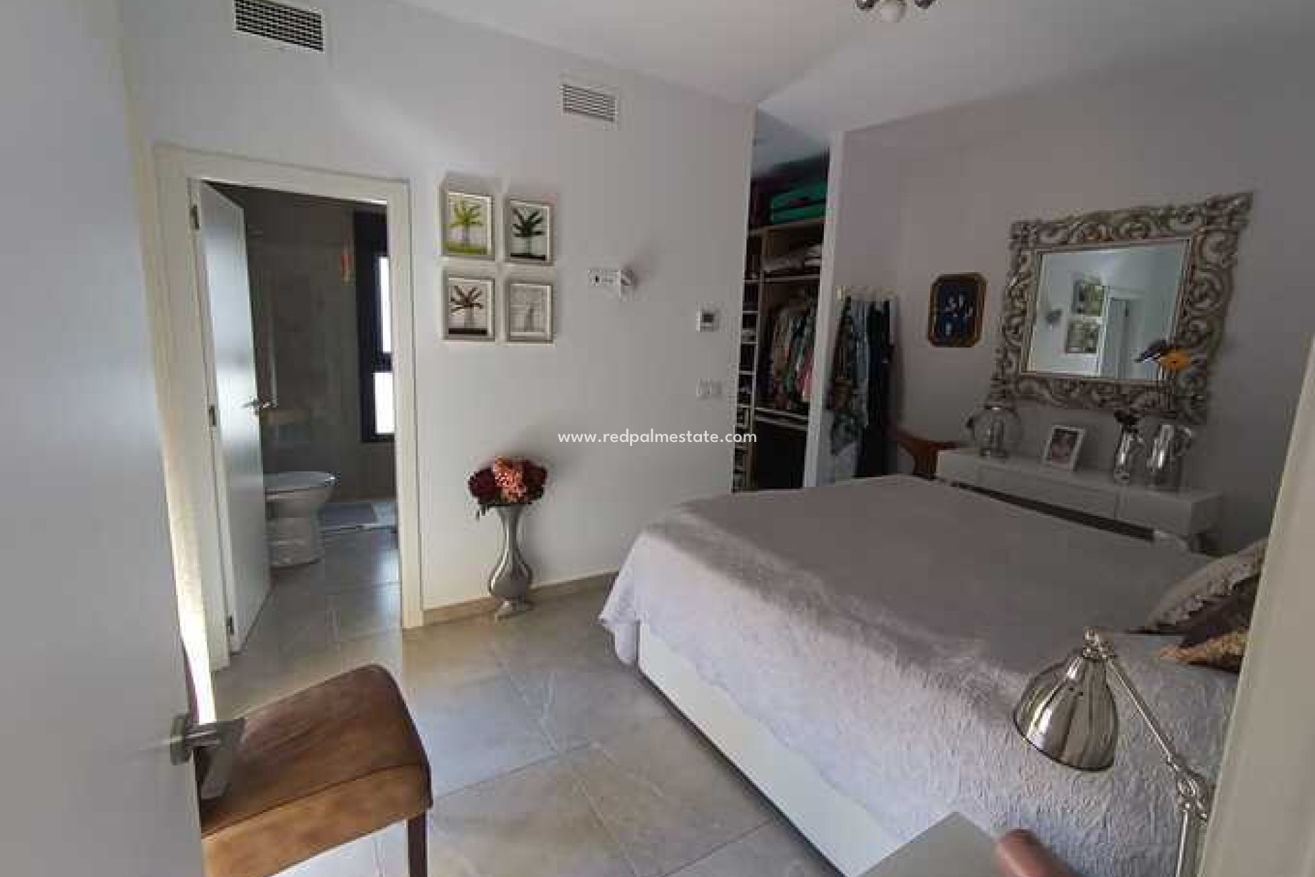 Reventa - Villa -
Daya Nueva - Costa Blanca