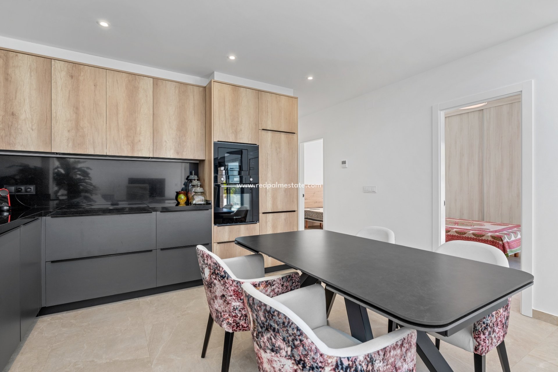 Reventa - Villa -
Daya Nueva - Costa Blanca