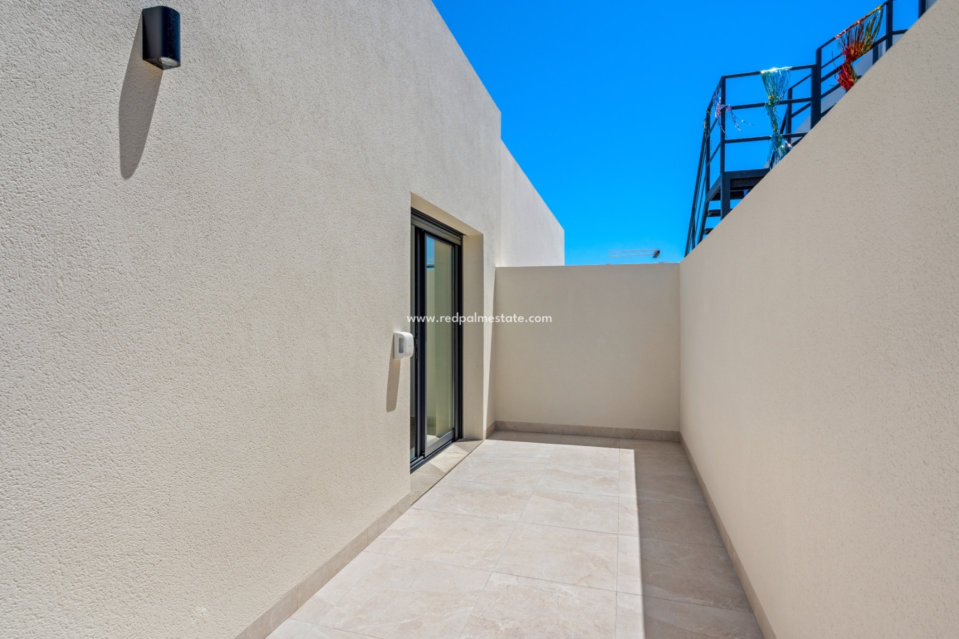 Reventa - Villa -
Daya Nueva - Costa Blanca