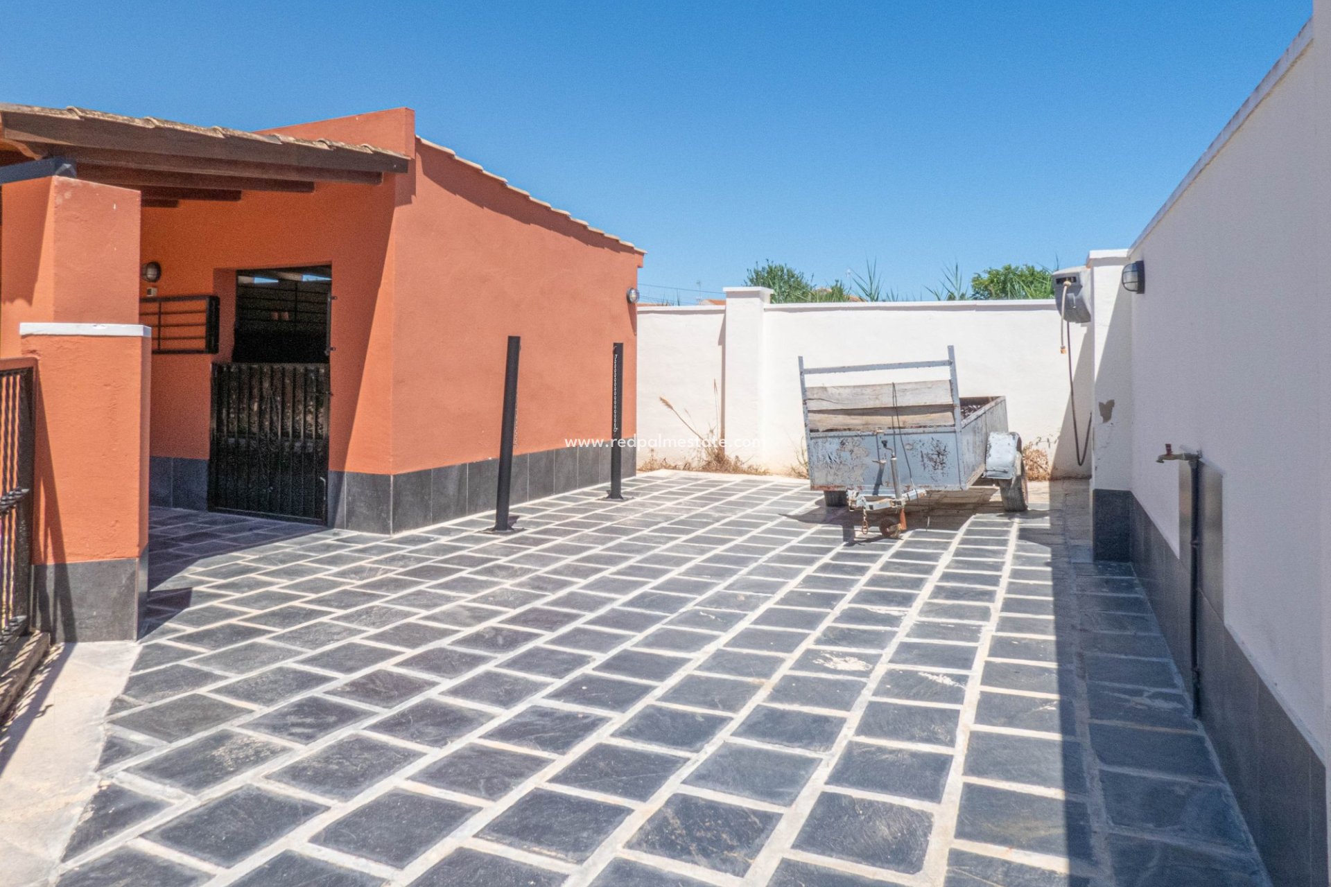 Reventa - Villa -
Daya Vieja - Costa Blanca