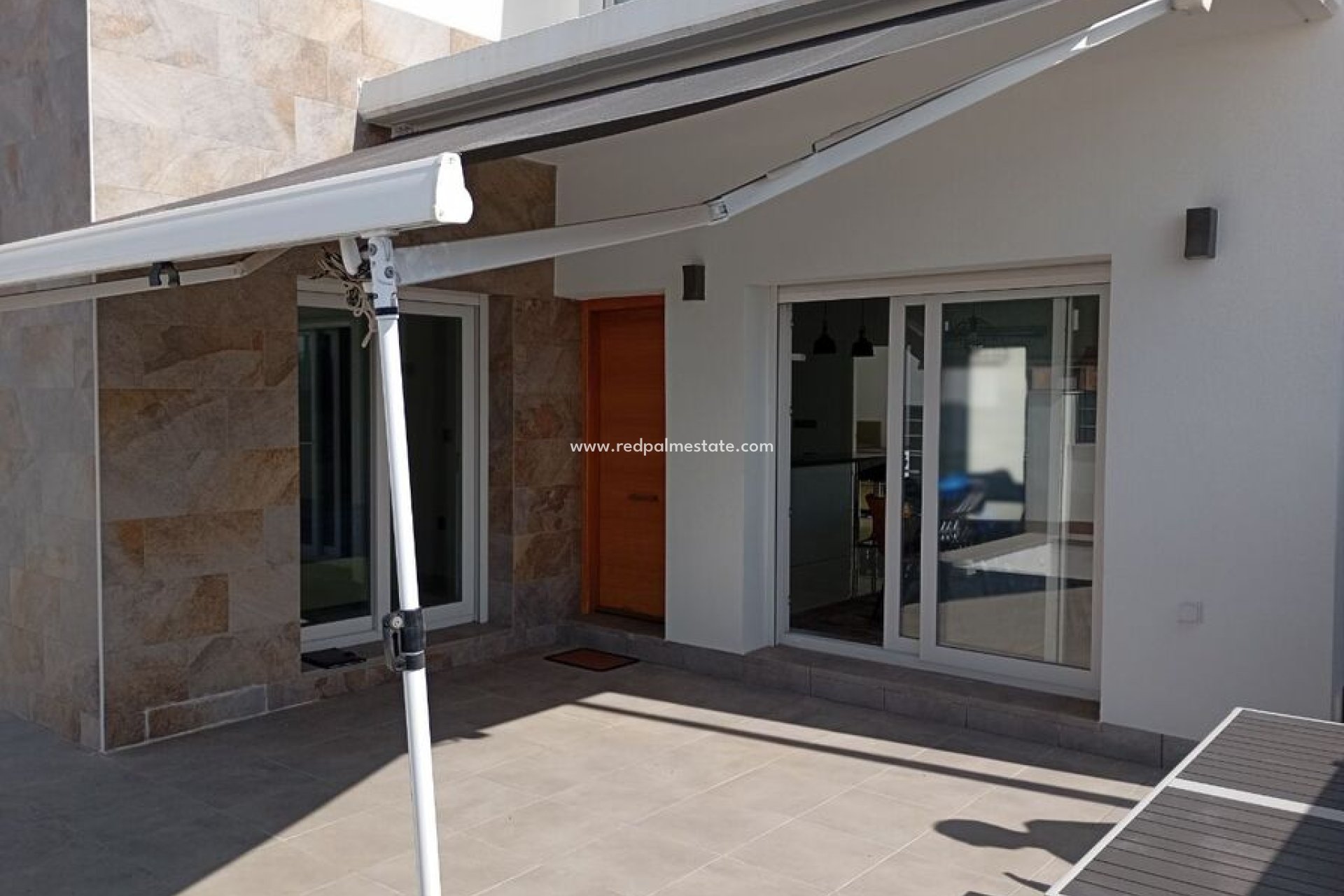 Reventa - Villa -
Daya Vieja - Costa Blanca