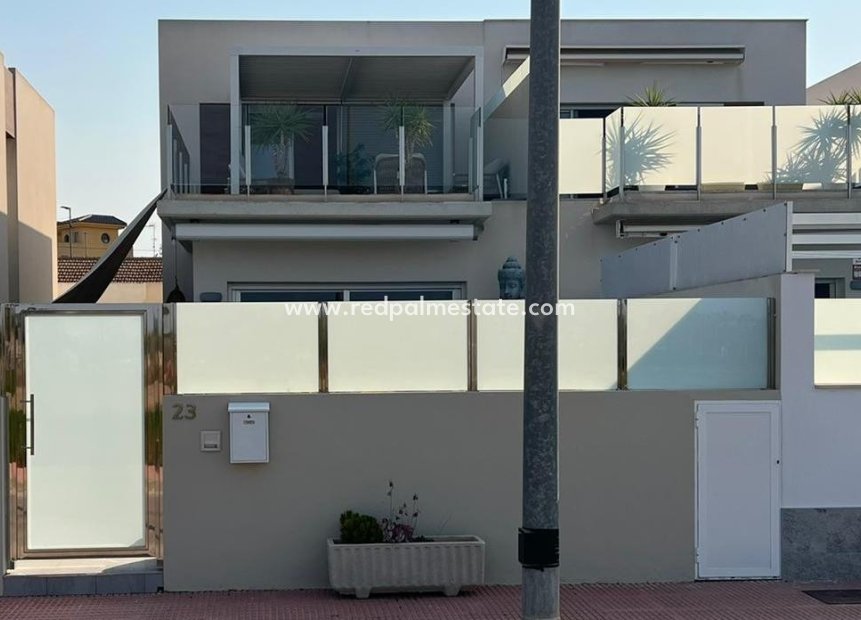 Reventa - Villa -
Daya Vieja - Costa Blanca