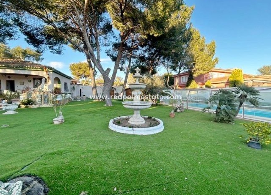 Reventa - Villa -
Dehesa de campoamor - Campoamor