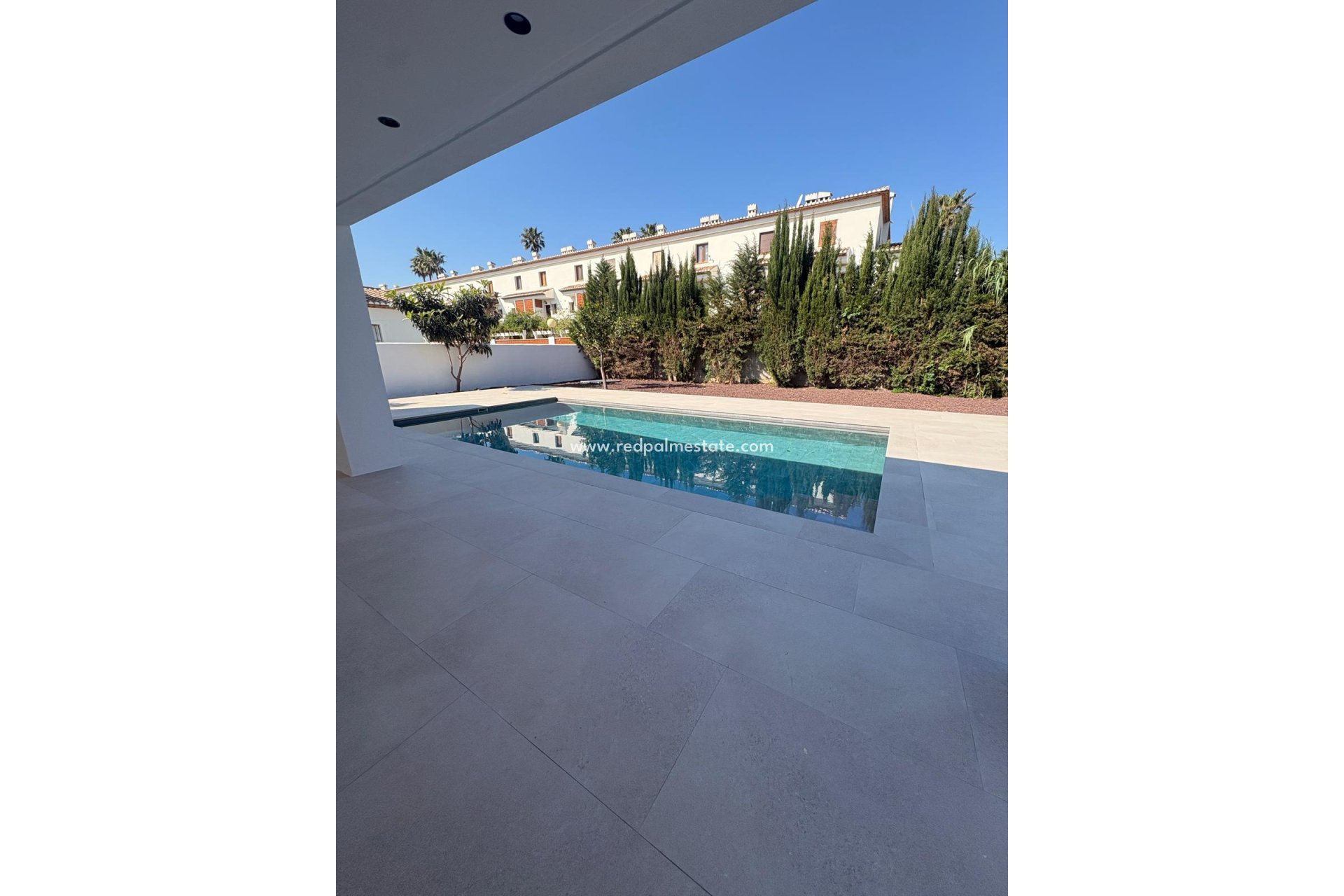 Reventa - Villa -
Denia