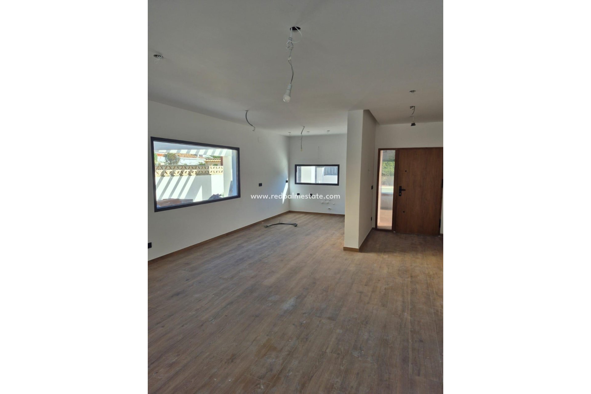 Reventa - Villa -
Denia