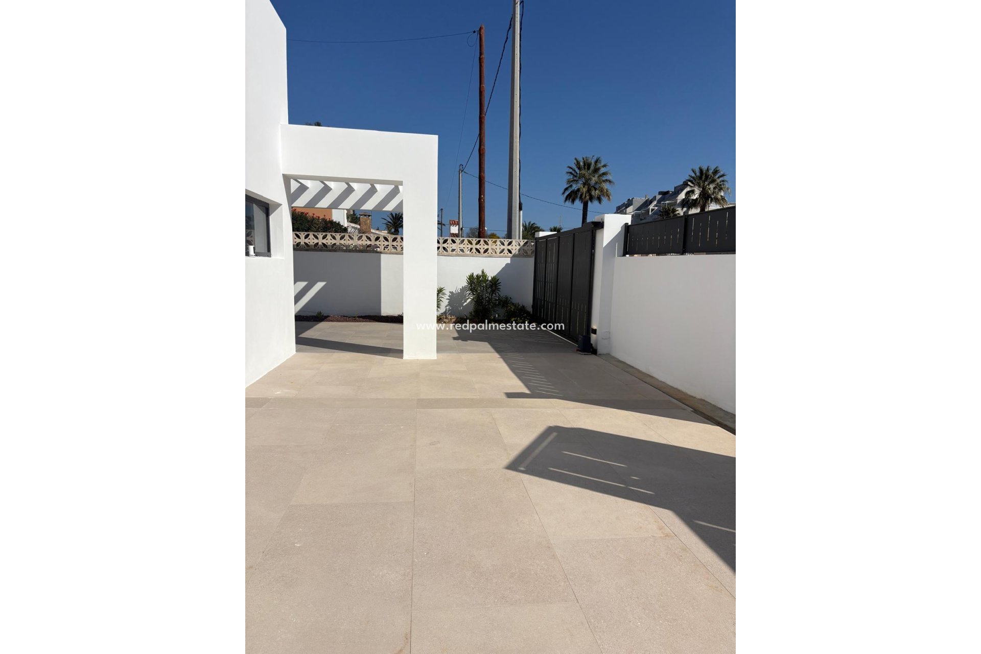 Reventa - Villa -
Denia