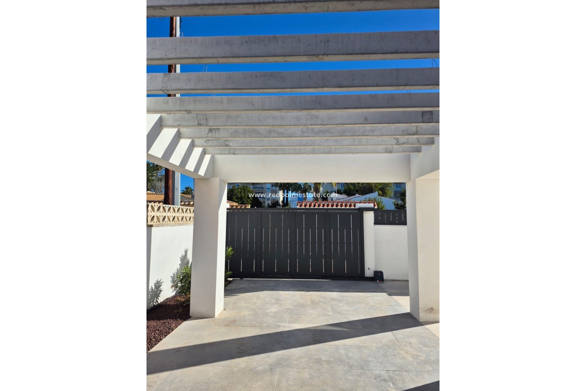 Reventa - Villa -
Denia
