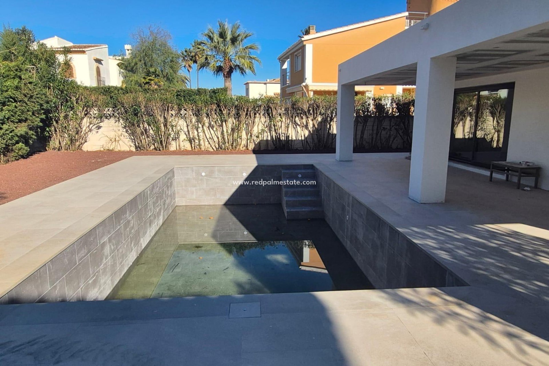 Reventa - Villa -
Denia
