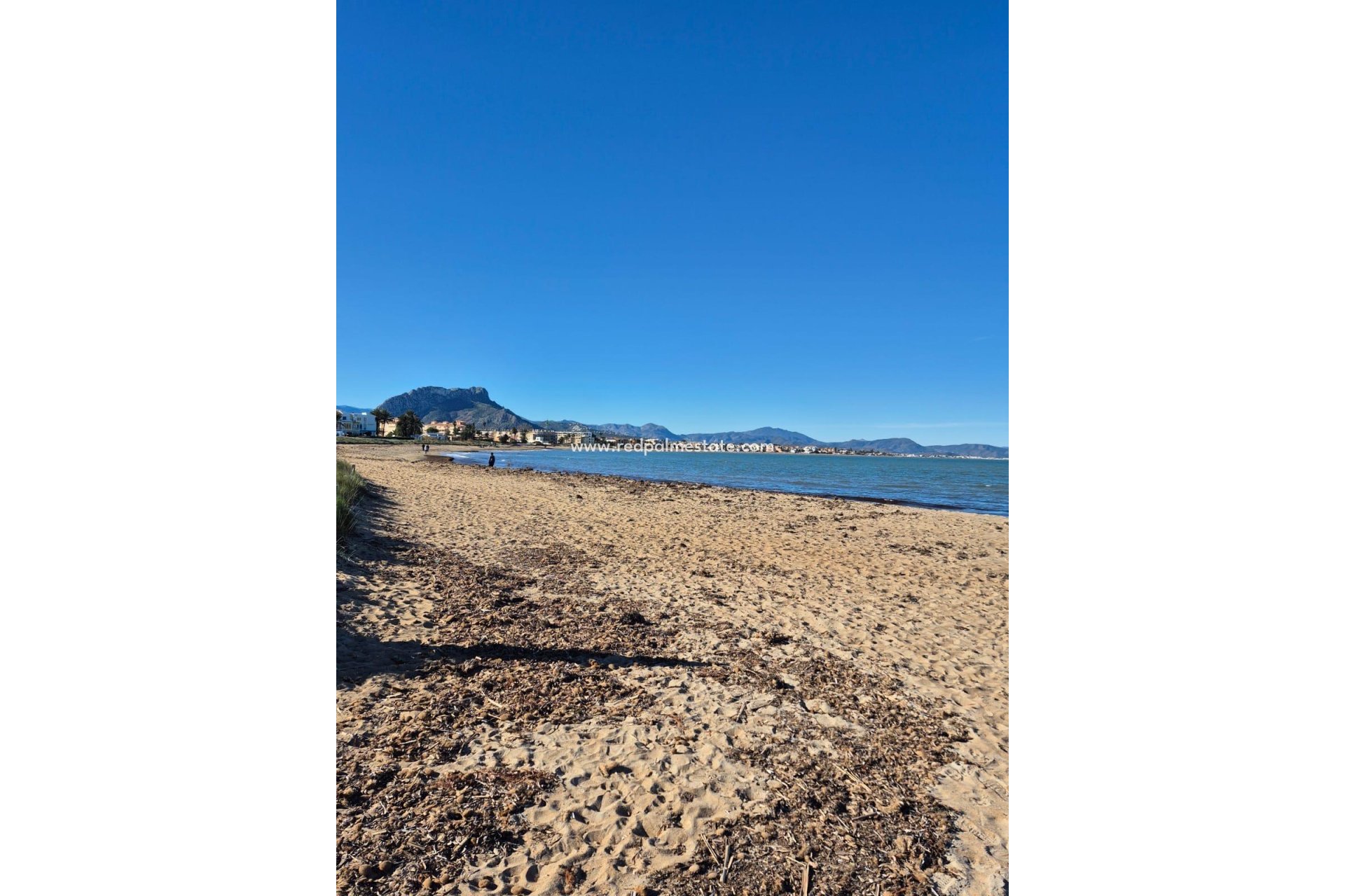 Reventa - Villa -
Denia