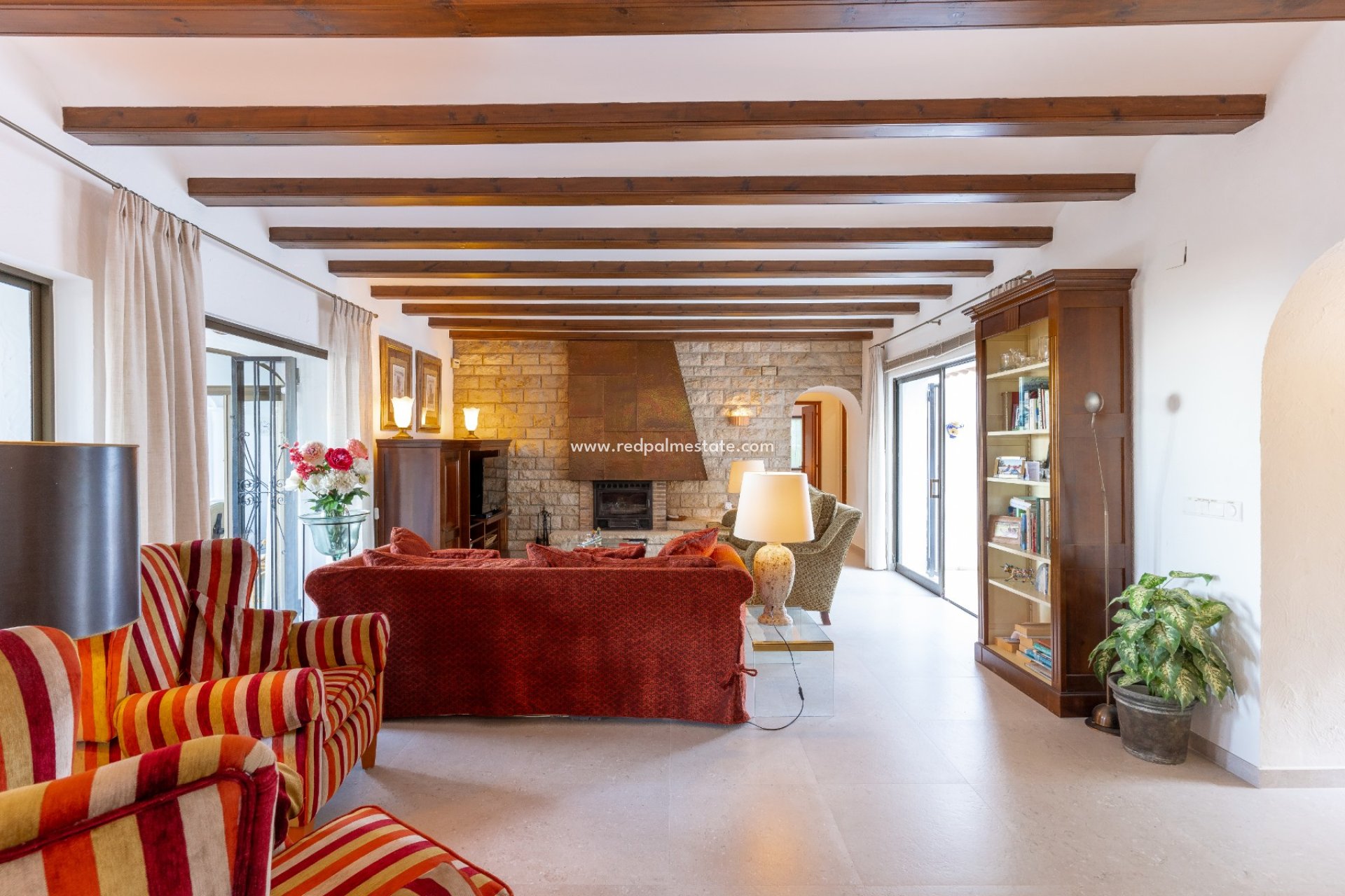 Reventa - Villa -
Denia