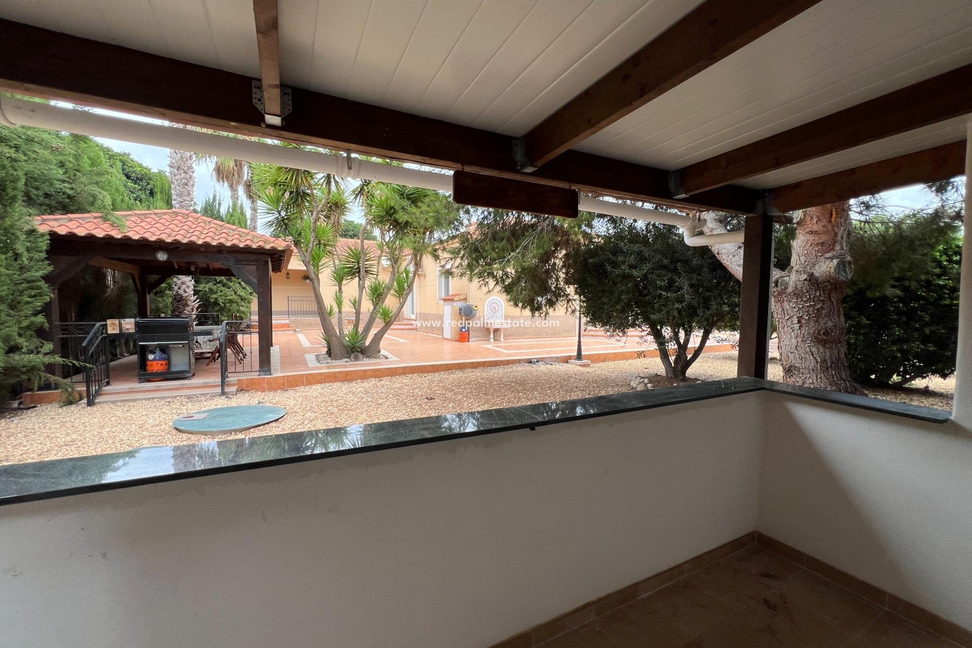 Reventa - Villa -
Dolores - Cmno. Escorredor