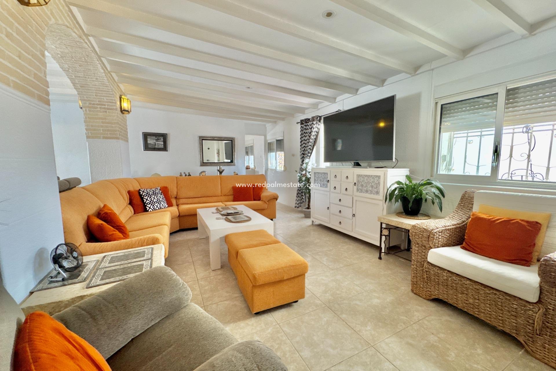 Reventa - Villa -
Dolores - Comunidad Valenciana