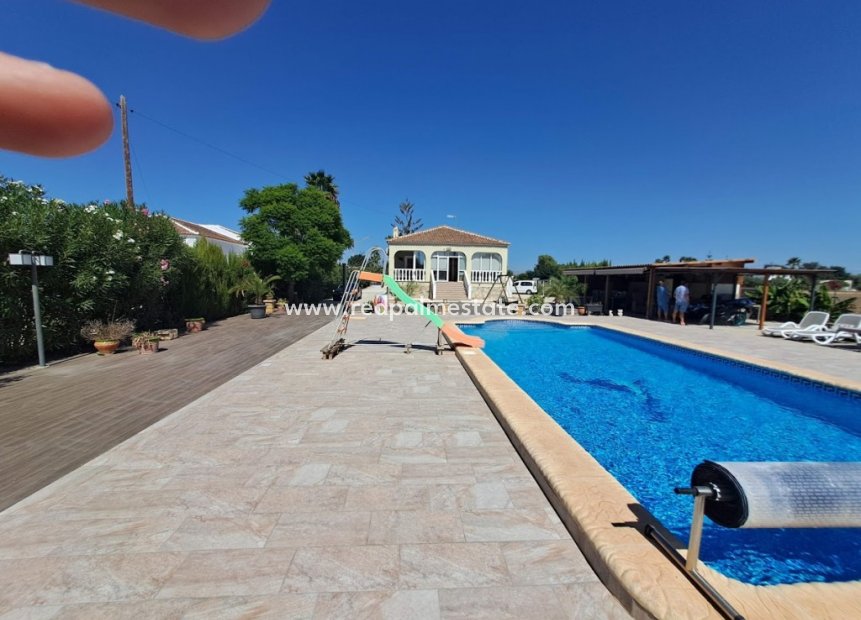 Reventa - Villa -
Dolores - Costa Blanca