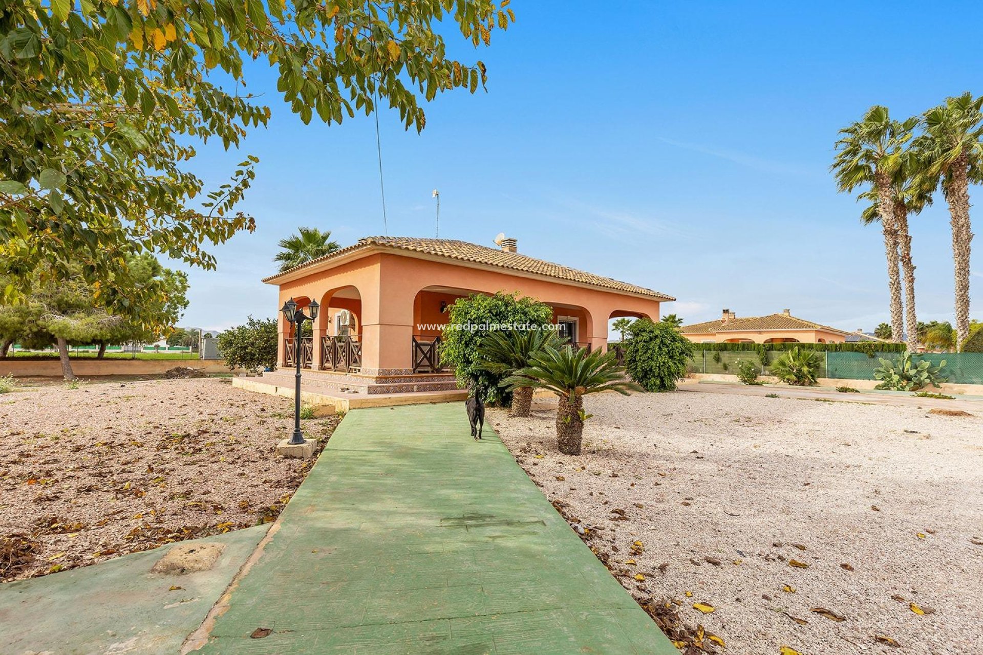 Reventa - Villa -
Dolores - Vereda del pozo