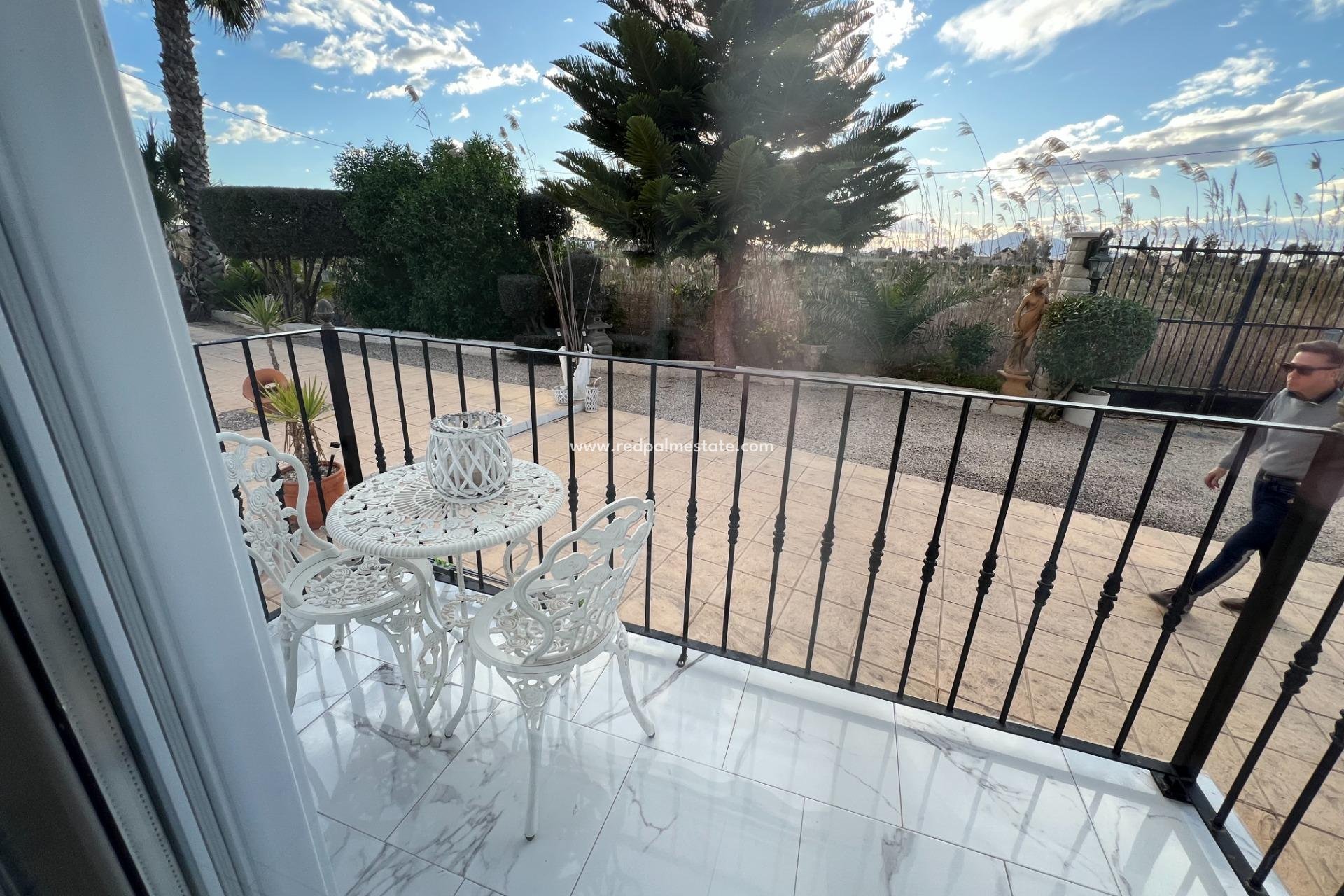 Reventa - Villa -
Dolores