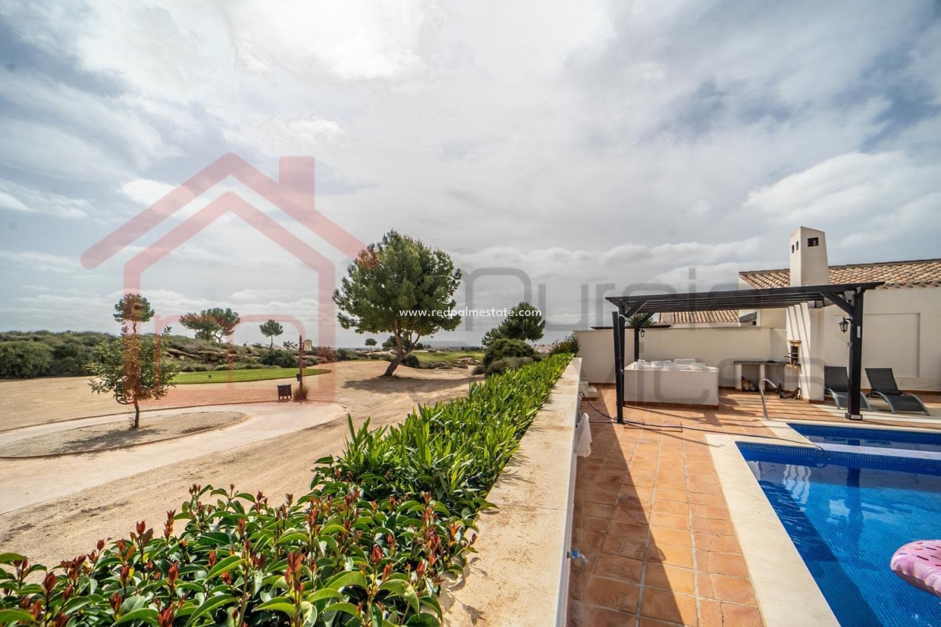 Reventa - Villa -
El Valle Golf Resort - Inland